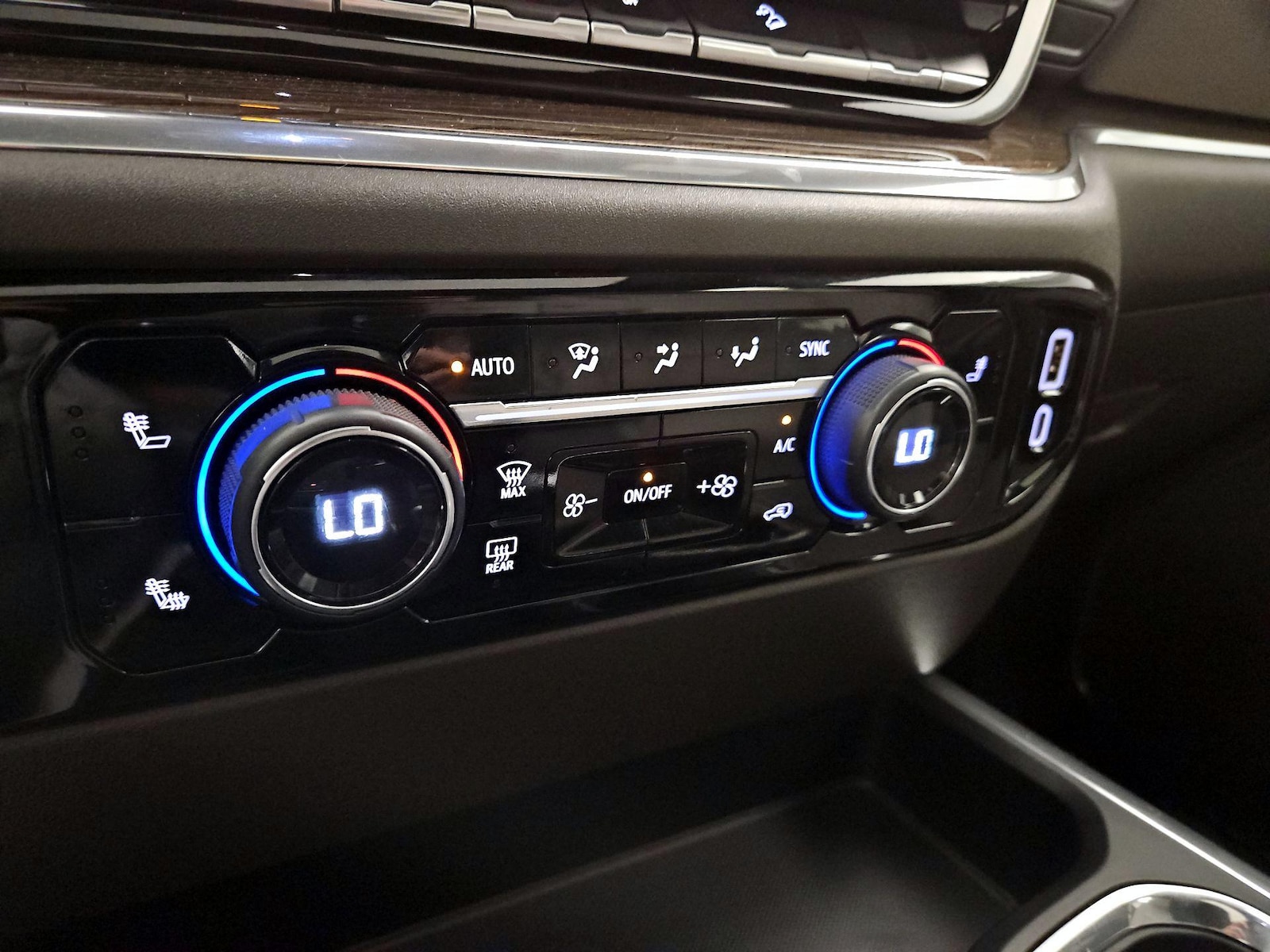2023 Chevrolet Silverado 1500 LT Trail Boss - Photo 15