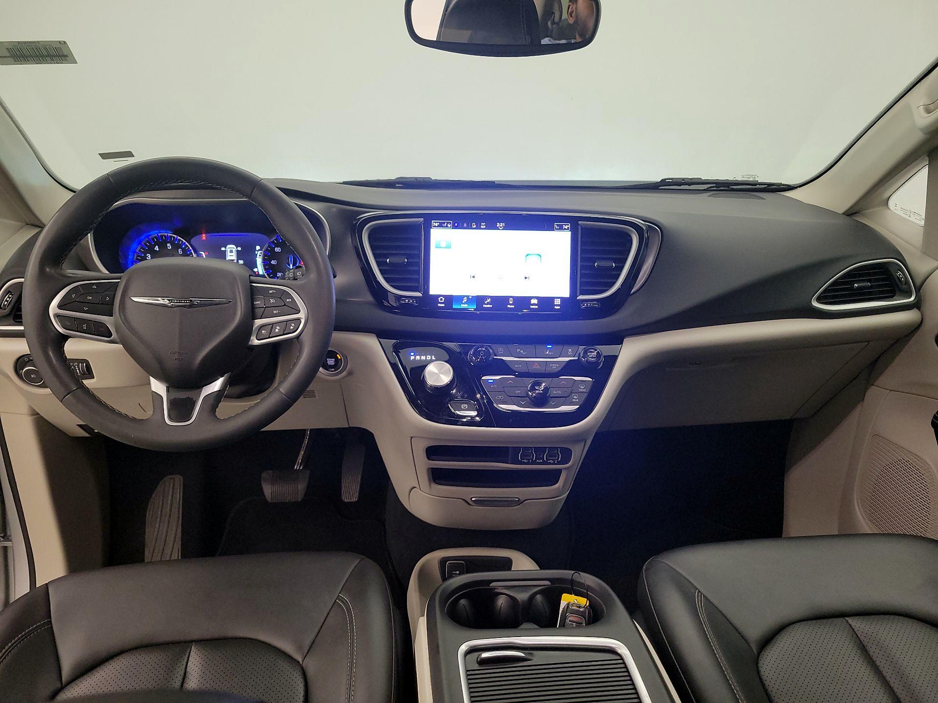 Thumbnail: 2024 Chrysler Pacifica - 9