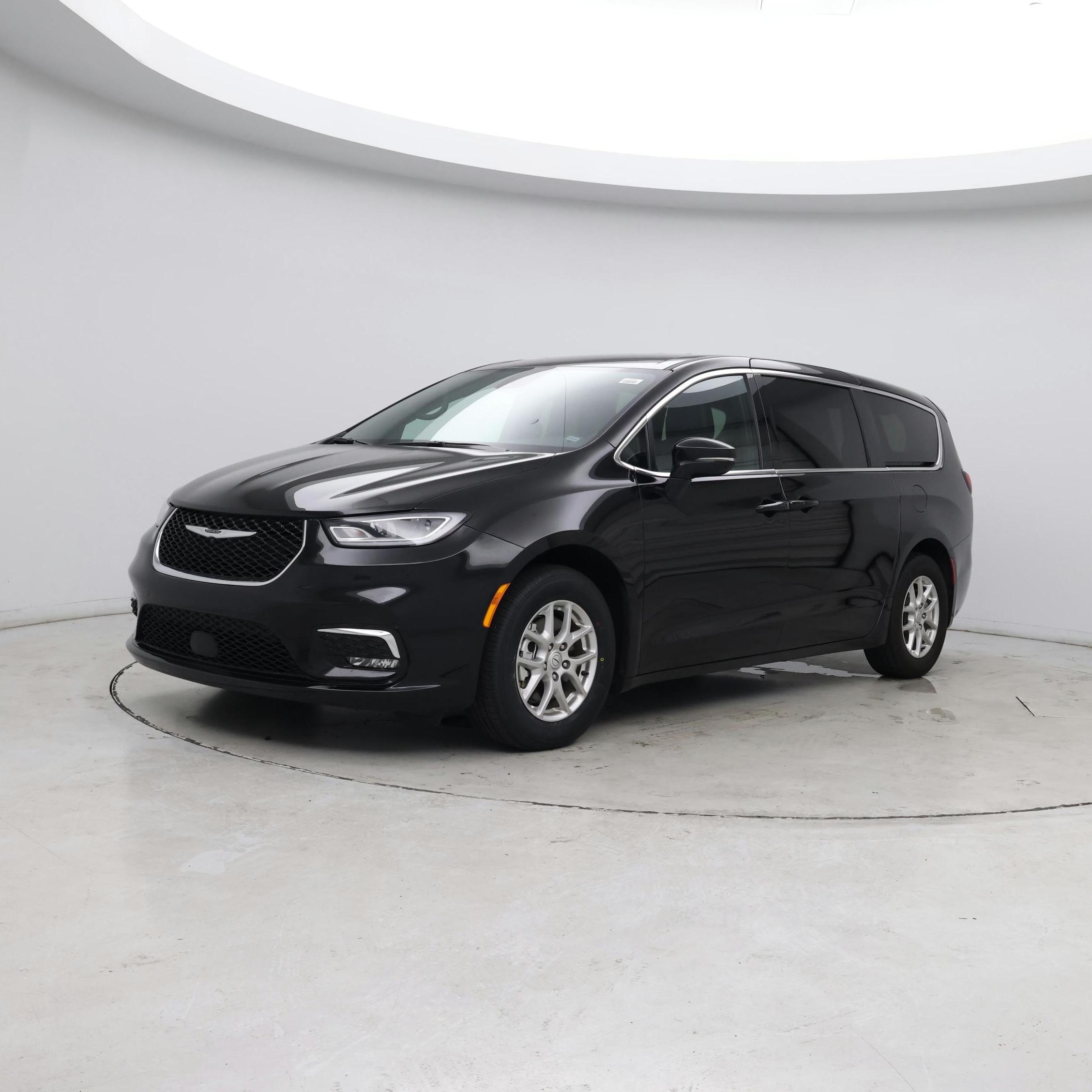 Thumbnail: 2025 Chrysler Pacifica - 4