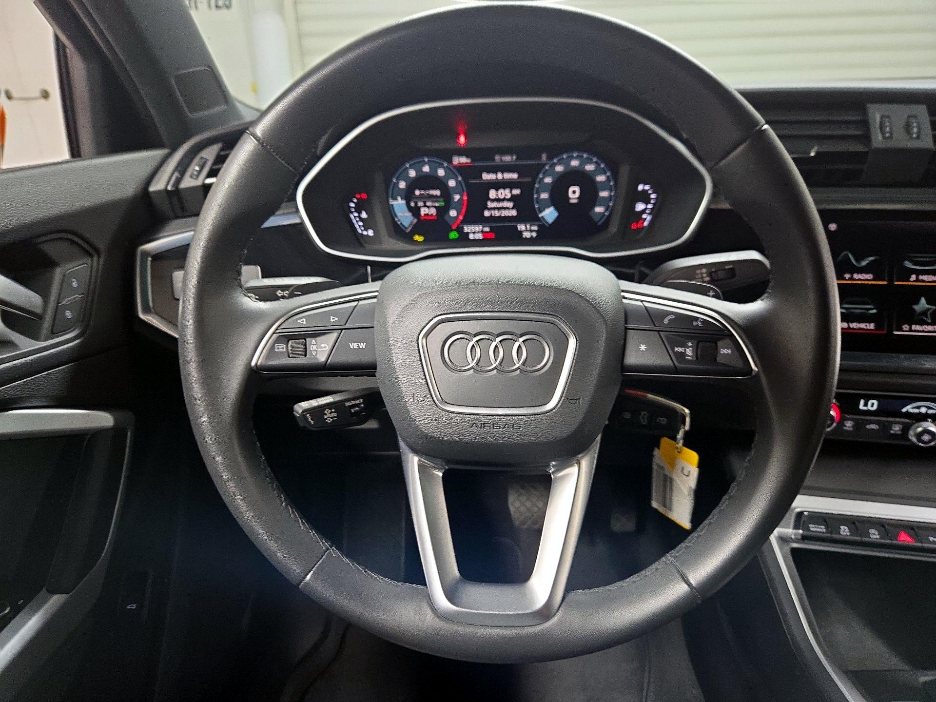Thumbnail: 2025 Audi Q3 - 10