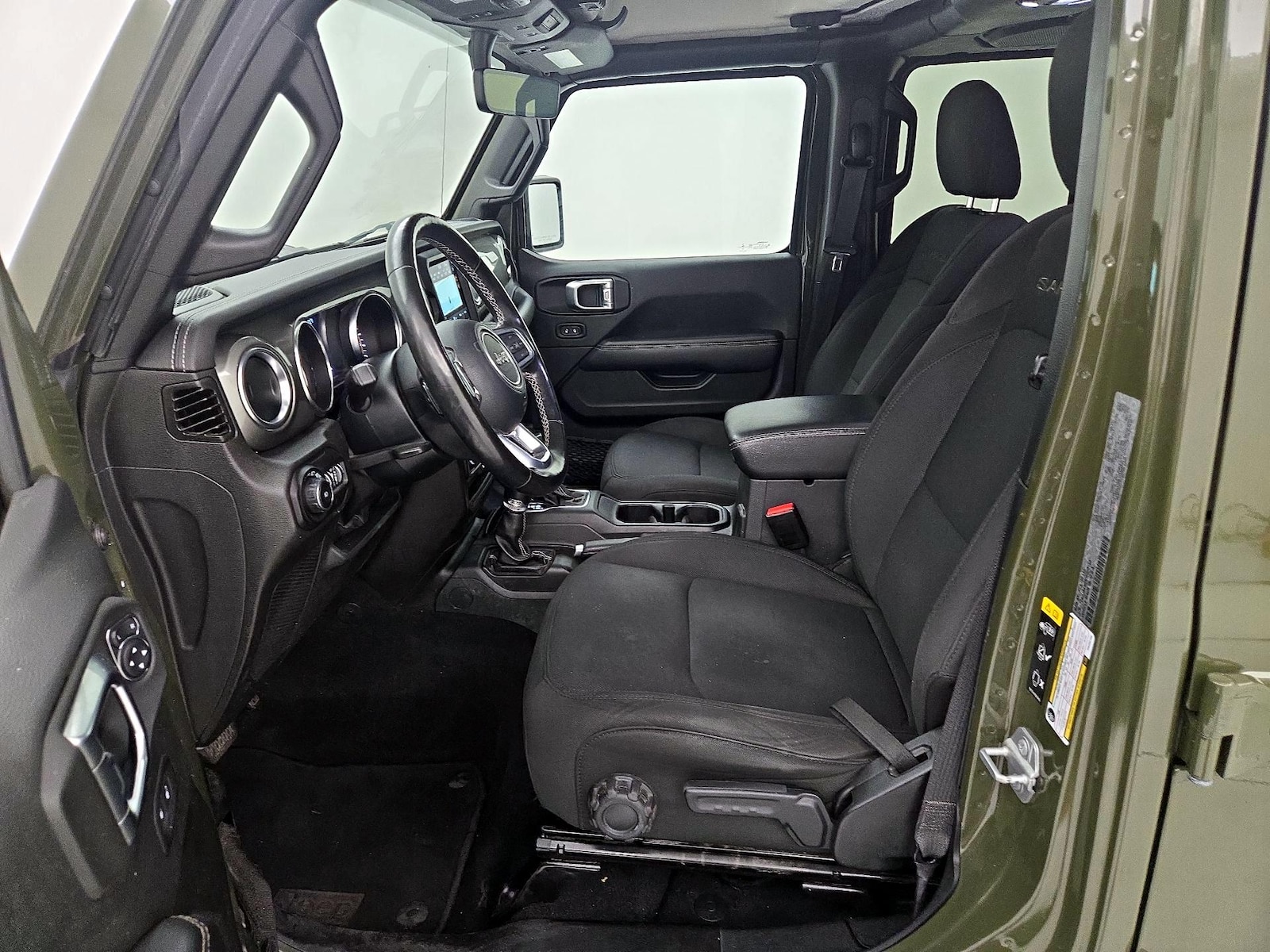 2022 Jeep Wrangler Unlimited Sahara - Photo 12