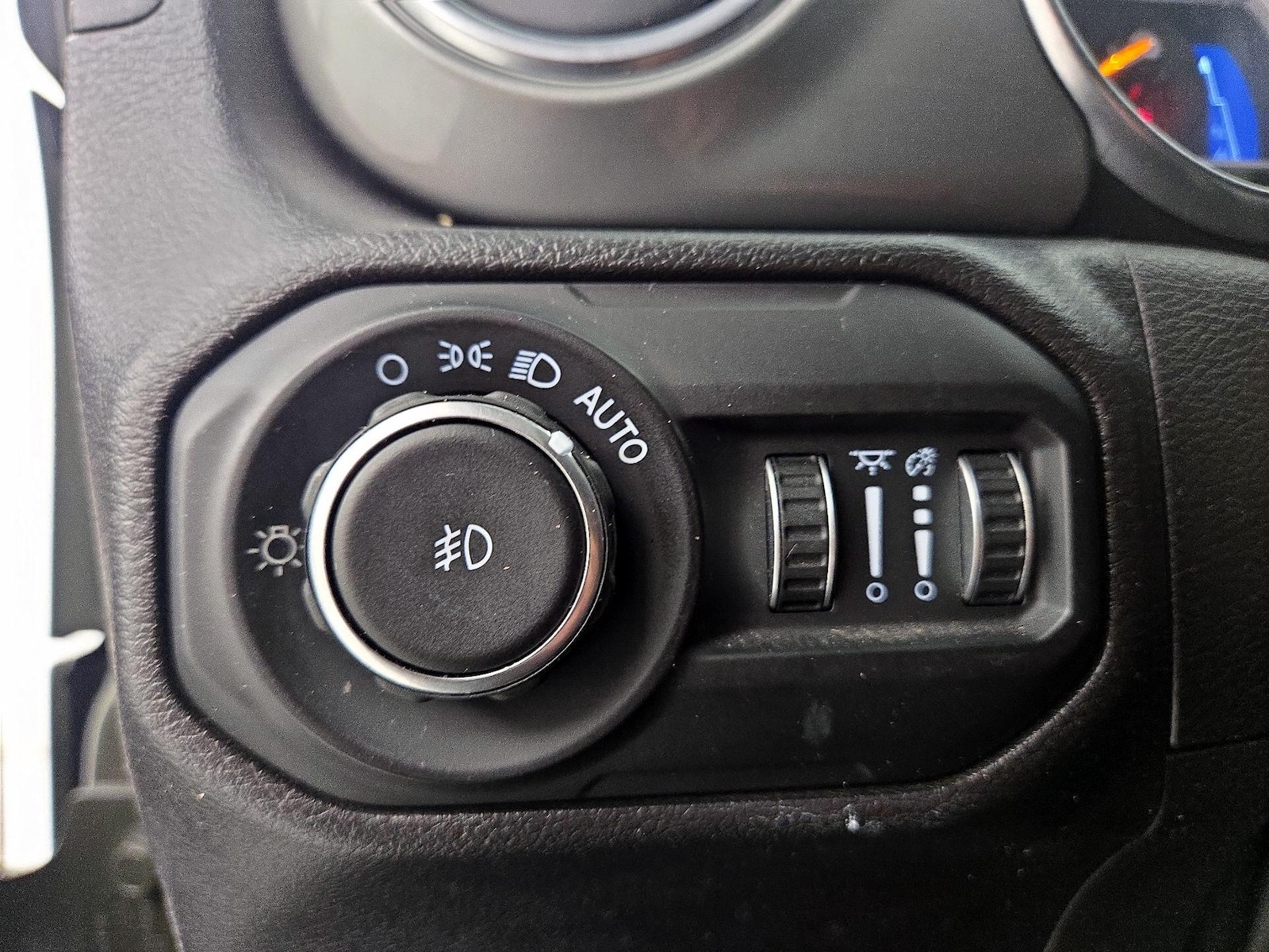 2022 Jeep Wrangler Unlimited Sahara - Photo 14