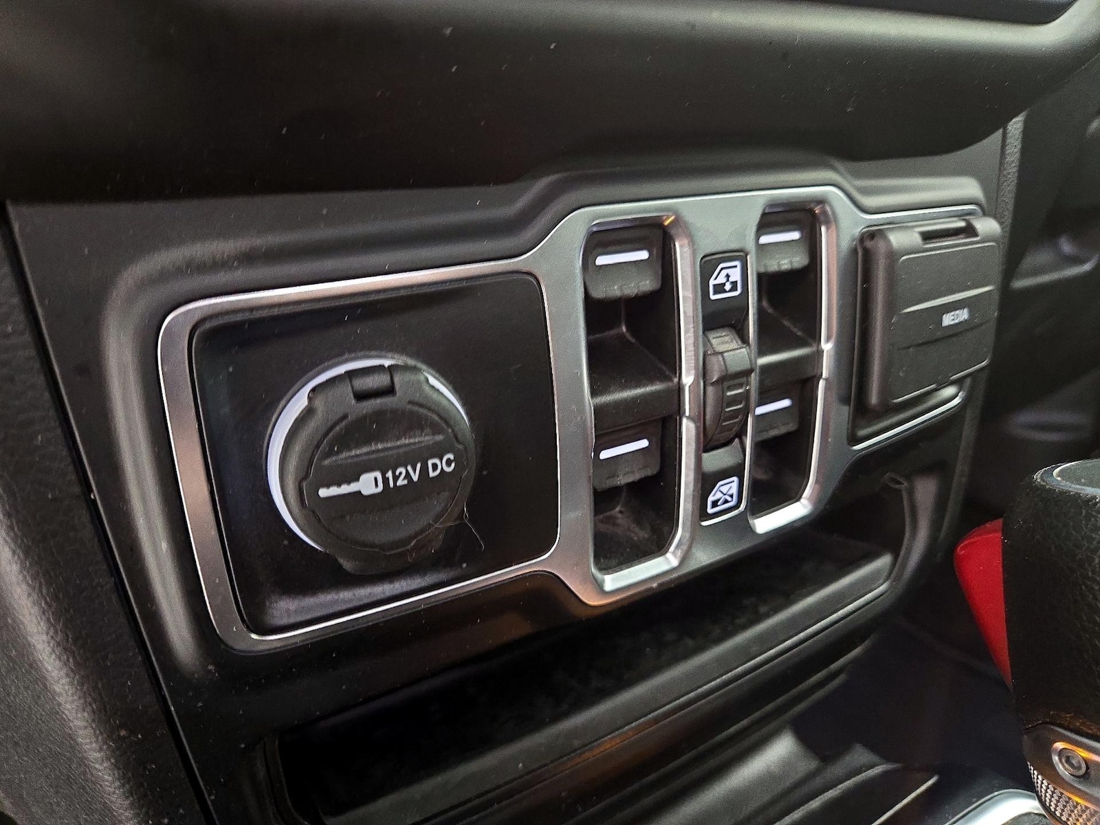 2022 Jeep Wrangler Unlimited Sahara - Photo 20