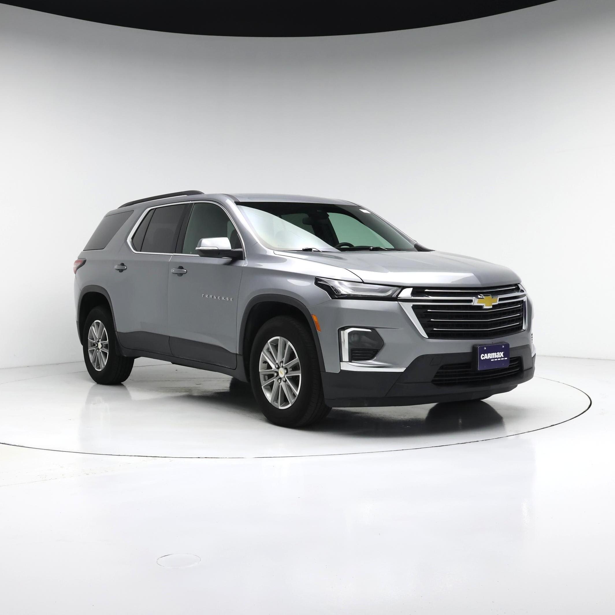 Gray 2023 Chevrolet Traverse SUV / Crossover Front-Wheel Drive Automatic