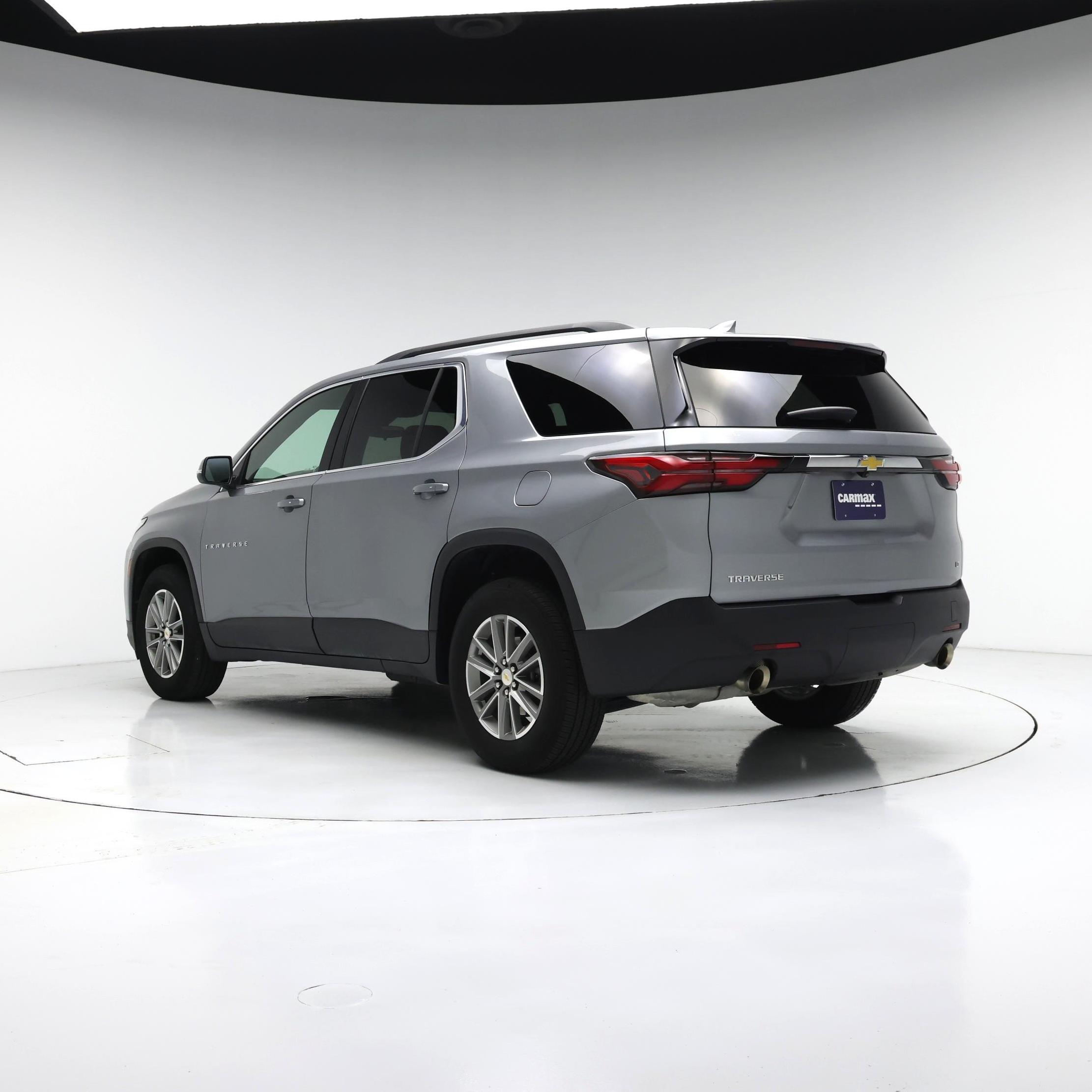 Thumbnail: 2023 Chevrolet Traverse - 2