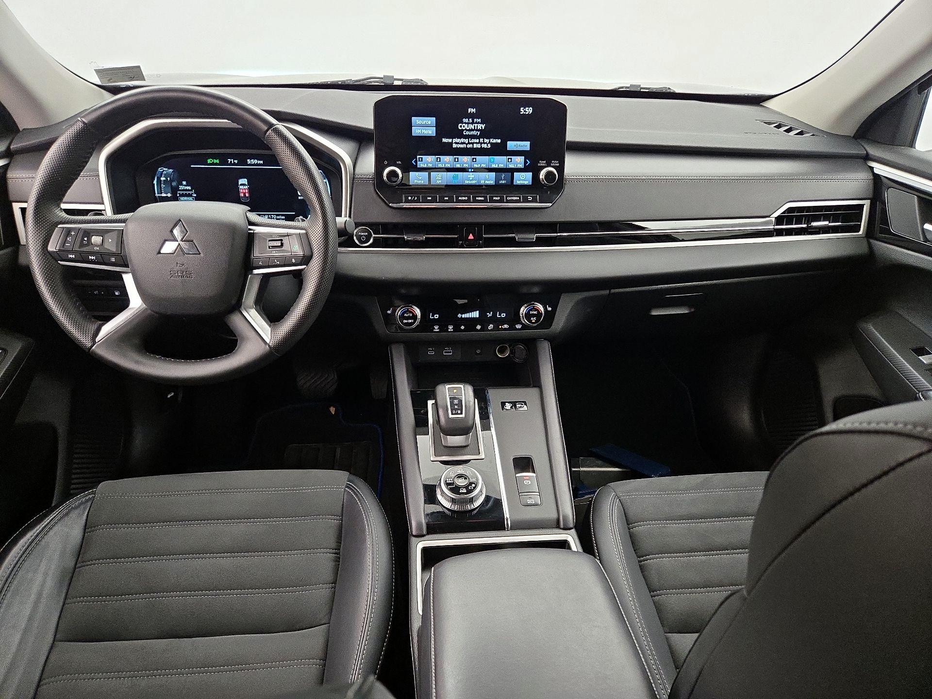 Thumbnail: 2025 Mitsubishi Outlander - 9