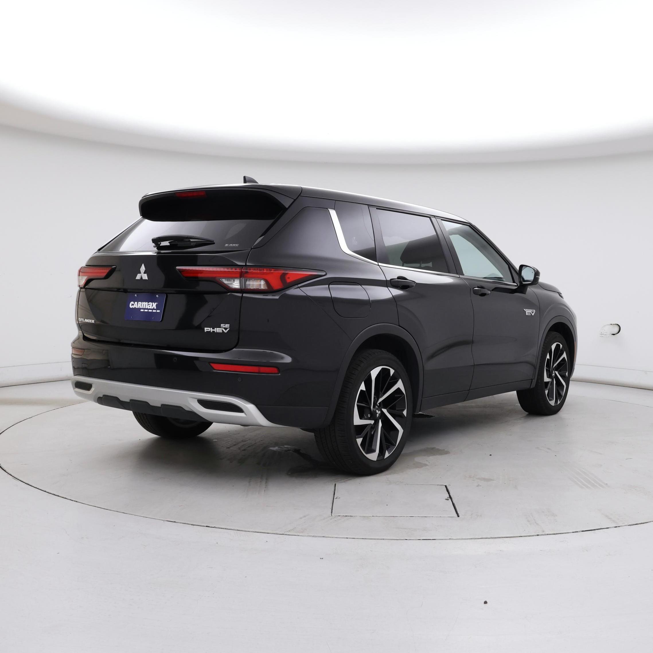 Thumbnail: 2025 Mitsubishi Outlander - 8