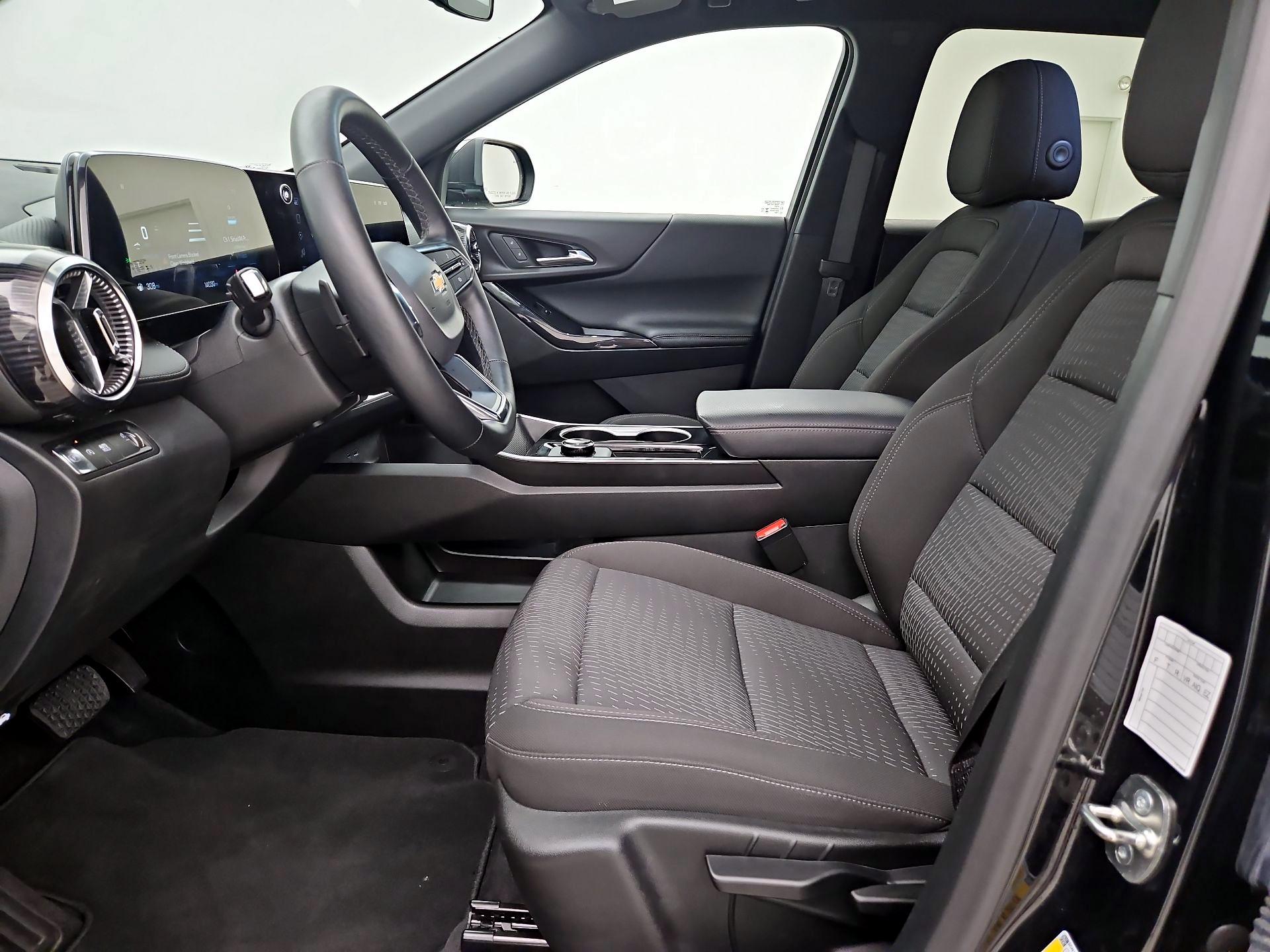 Thumbnail: 2026 Chevrolet Equinox - 11