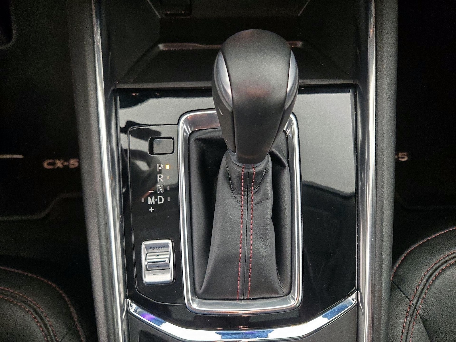 2025 Mazda CX-5 S Preferred package - Photo 18