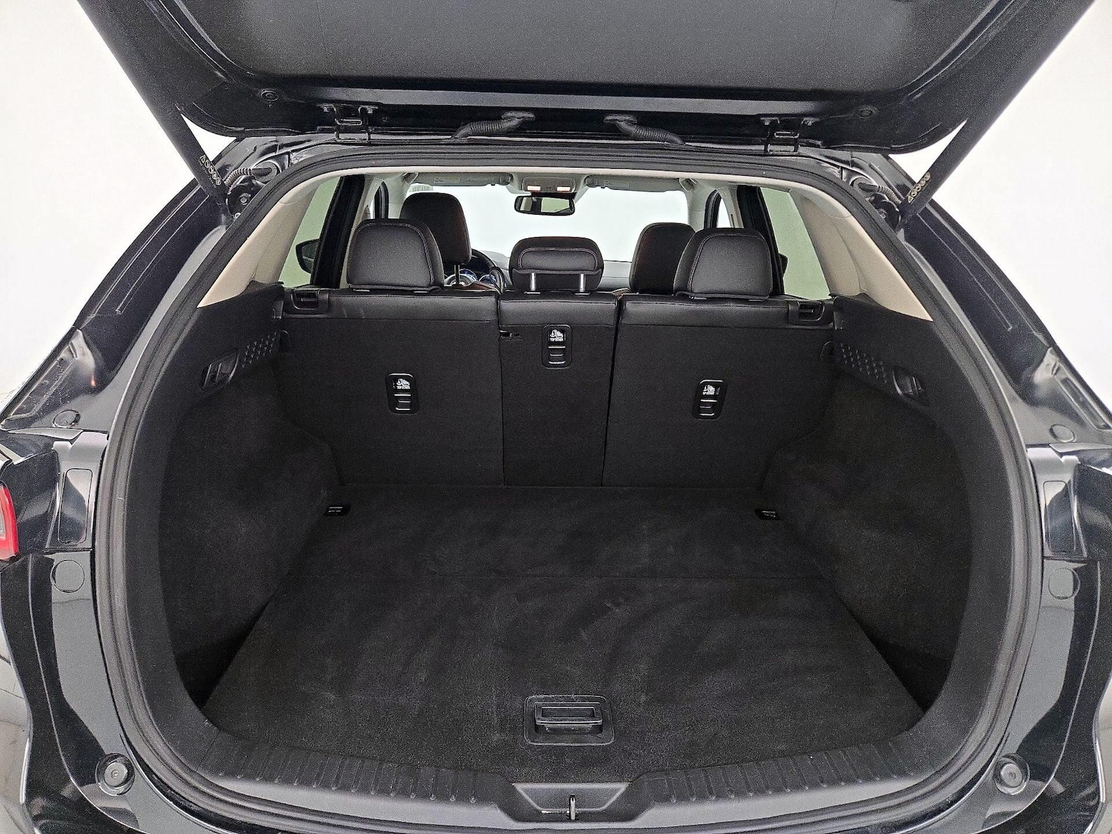 2025 Mazda CX-5 S Preferred package - Photo 22