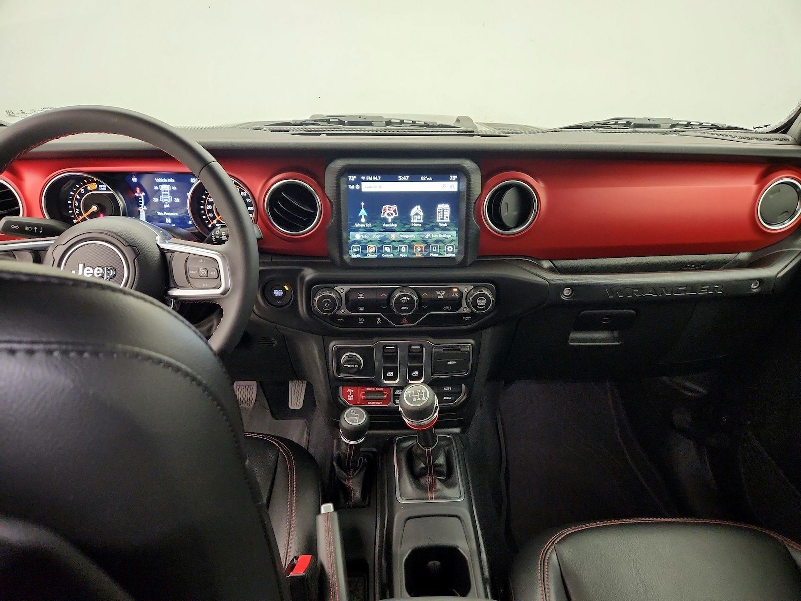 Apple CarPlay® & Android Auto™