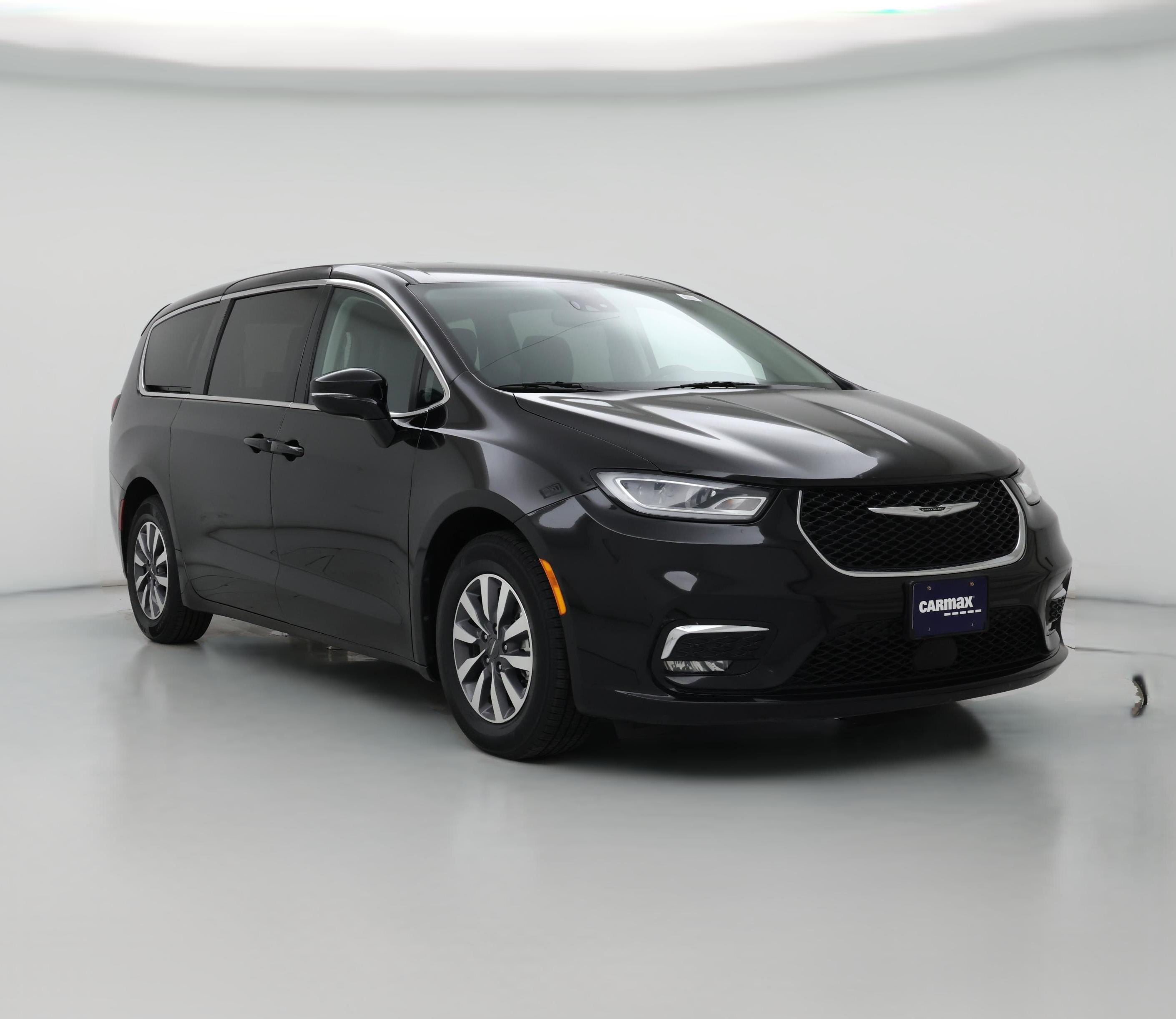 Thumbnail: 2024 Chrysler Pacifica - 1