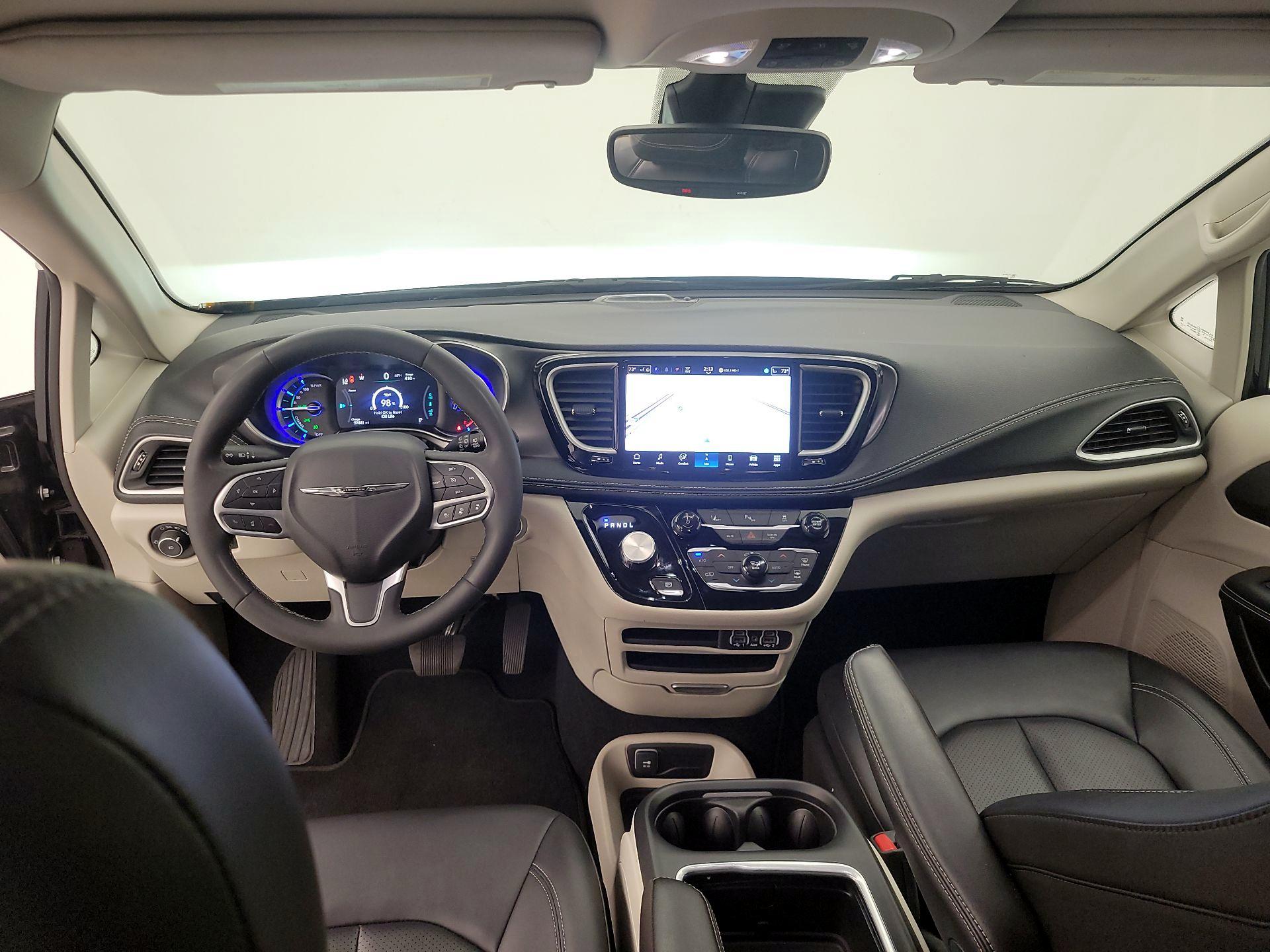 Thumbnail: 2024 Chrysler Pacifica - 9