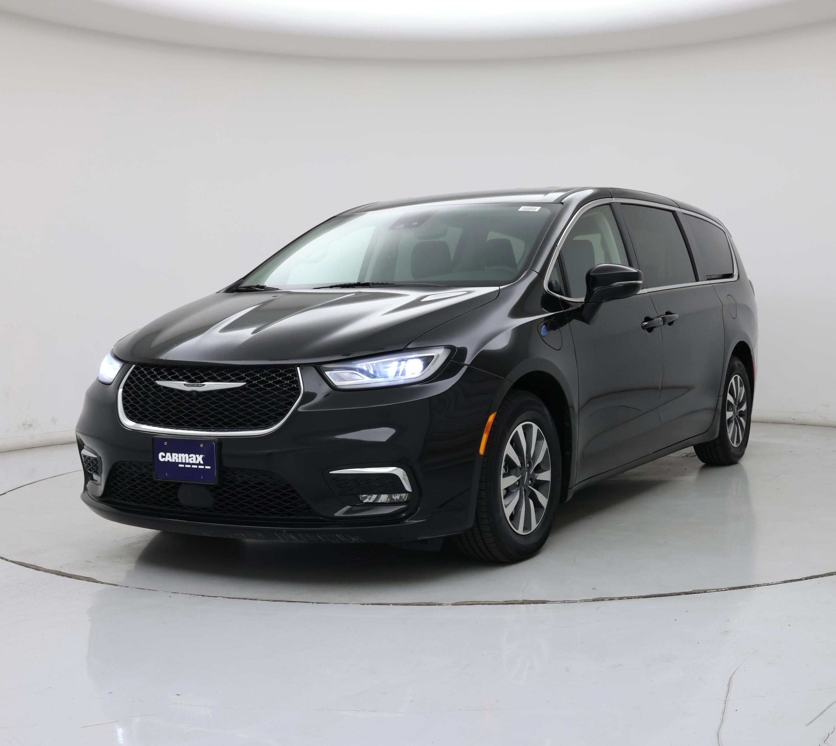 Thumbnail: 2024 Chrysler Pacifica - 4