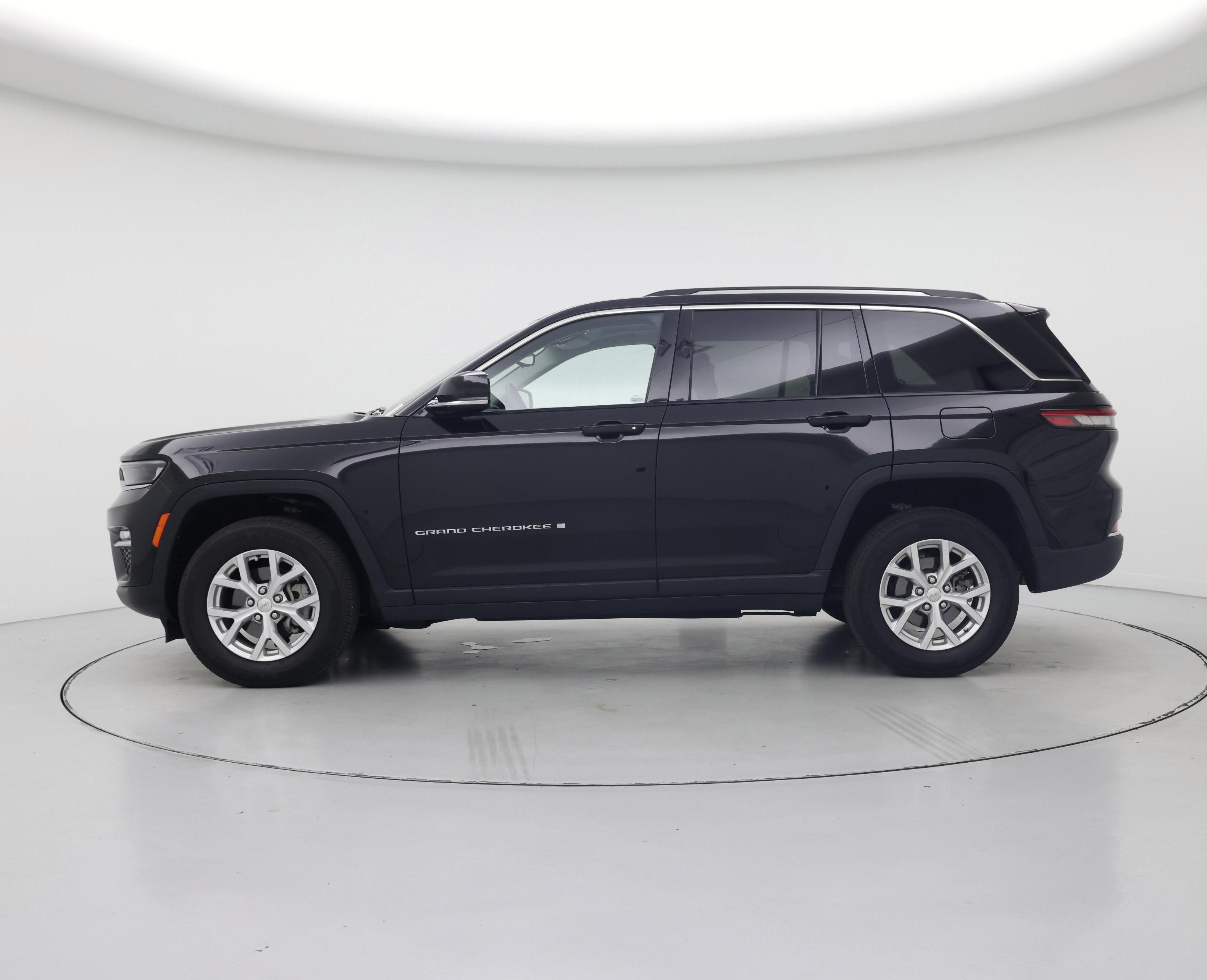 Thumbnail: 2023 Jeep Grand Cherokee - 3