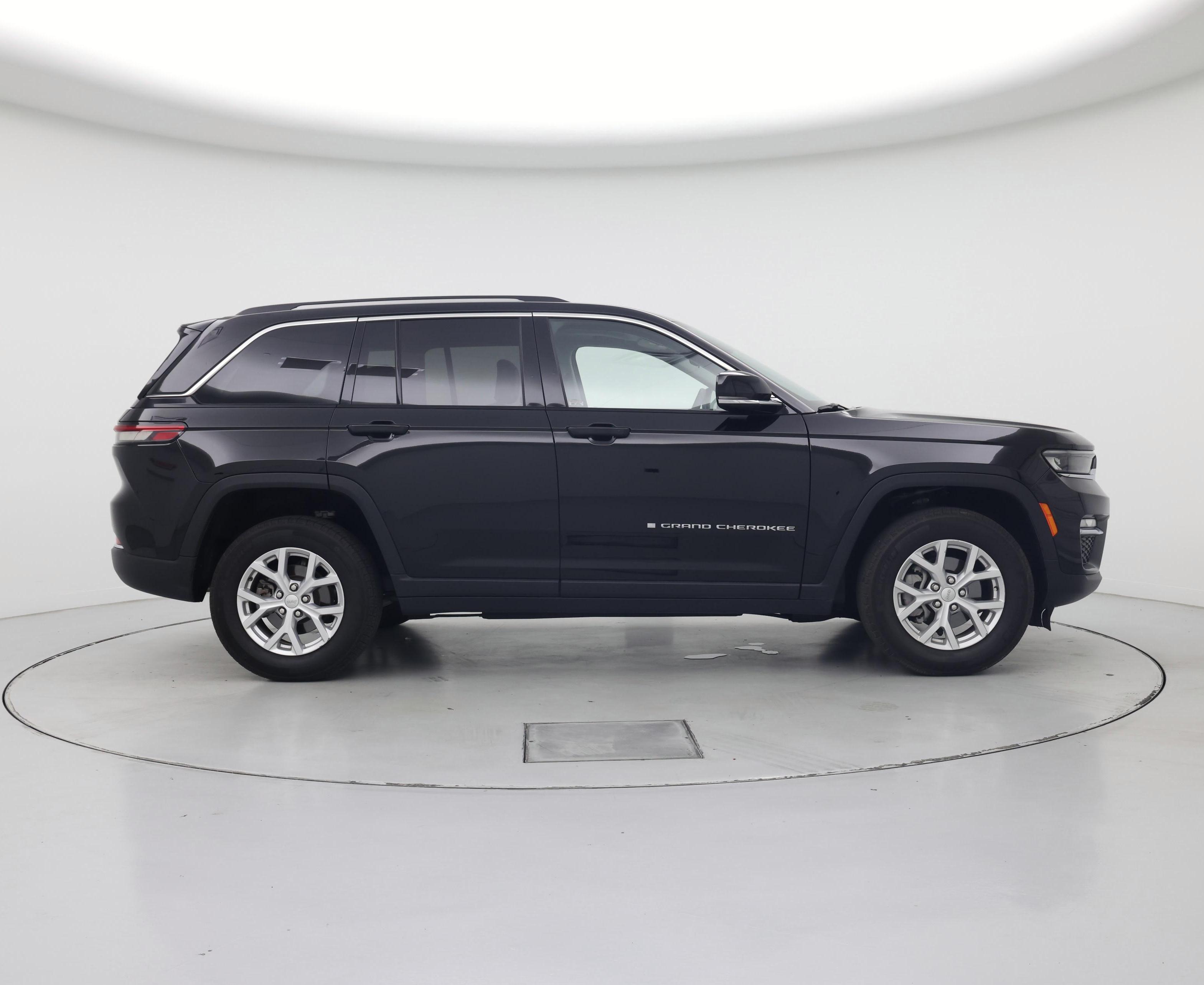 Thumbnail: 2023 Jeep Grand Cherokee - 7
