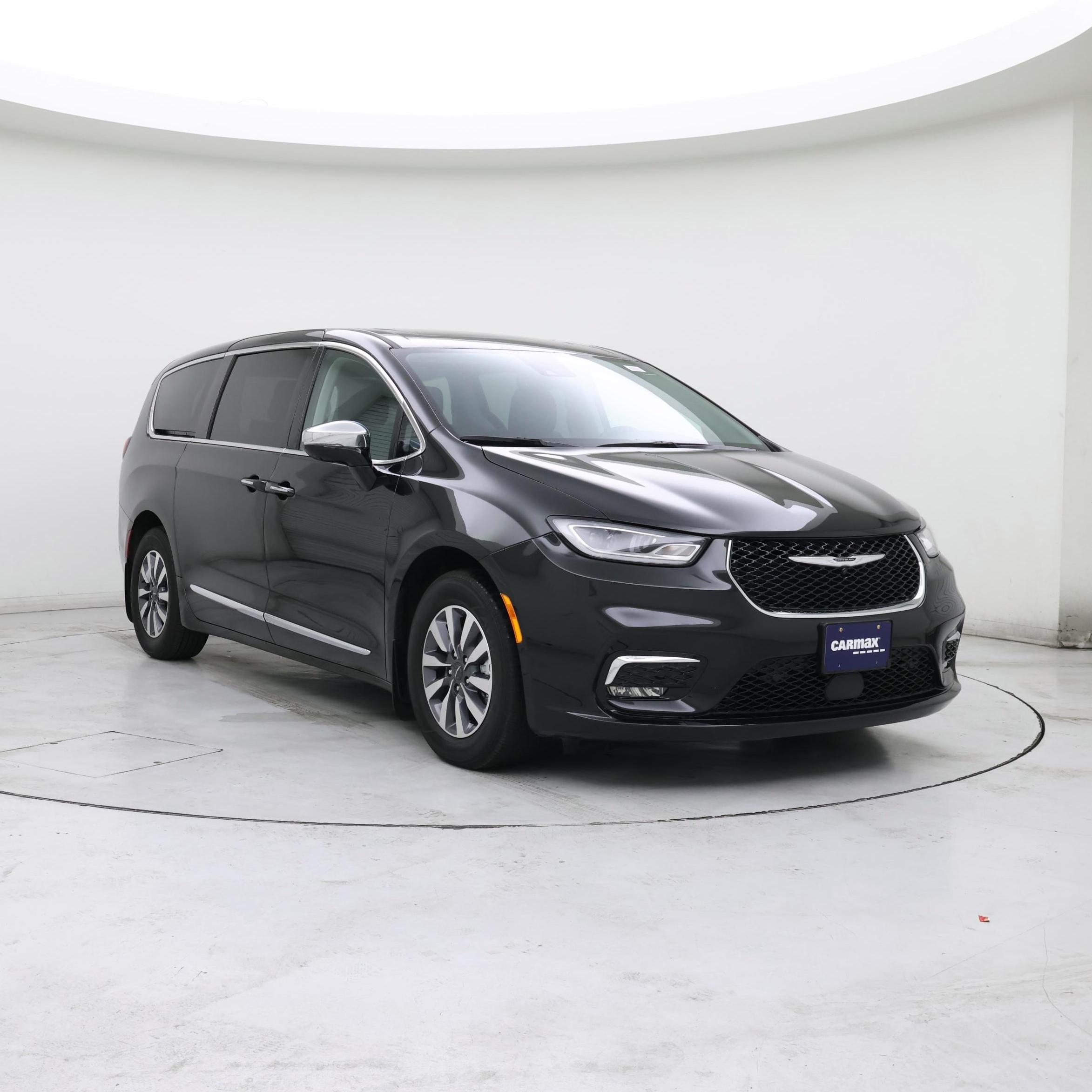 Black 2023 Chrysler Pacifica Hybrid Minivan Front-Wheel Drive Automatic