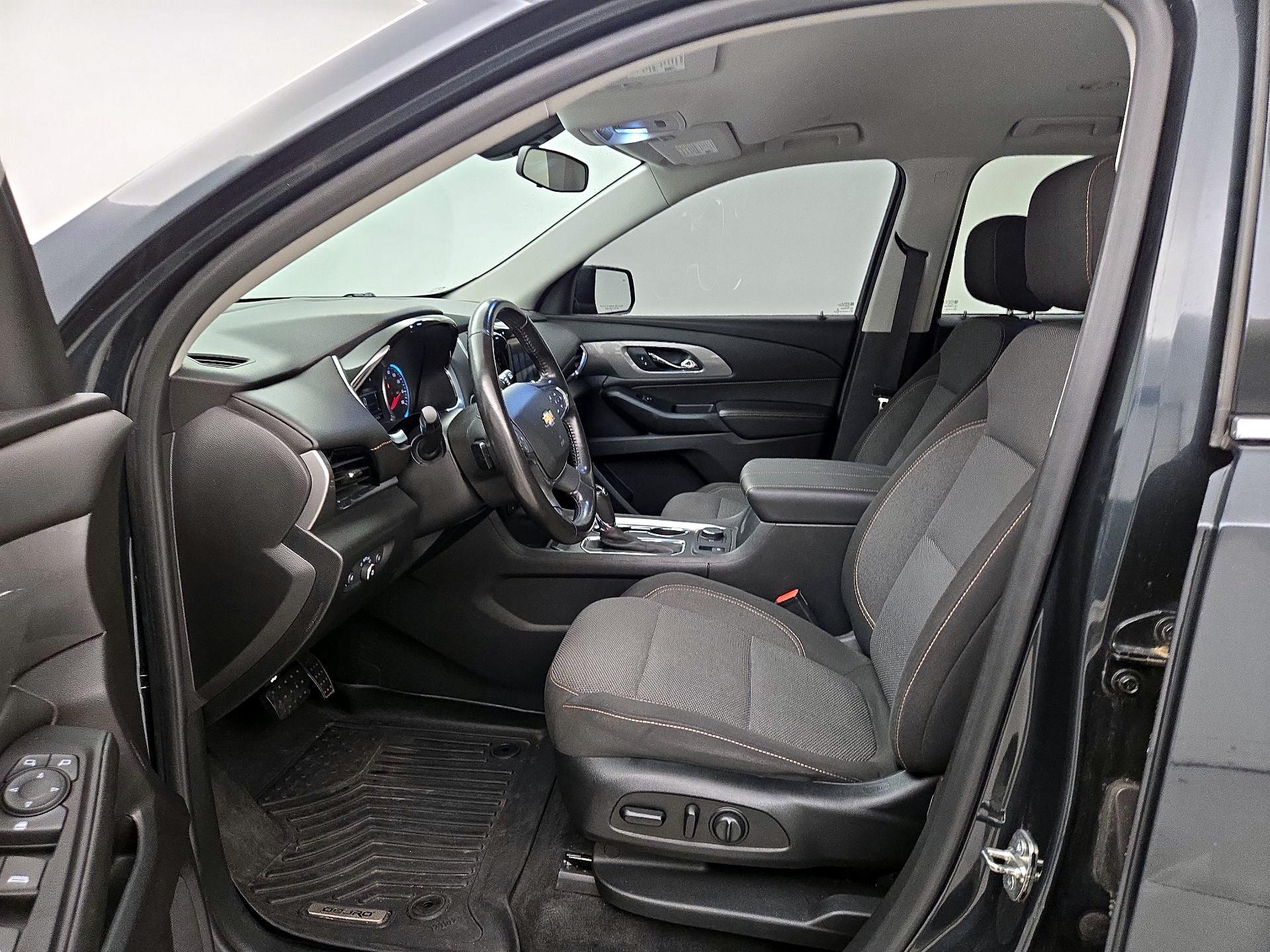 Thumbnail: 2019 Chevrolet Traverse - 11