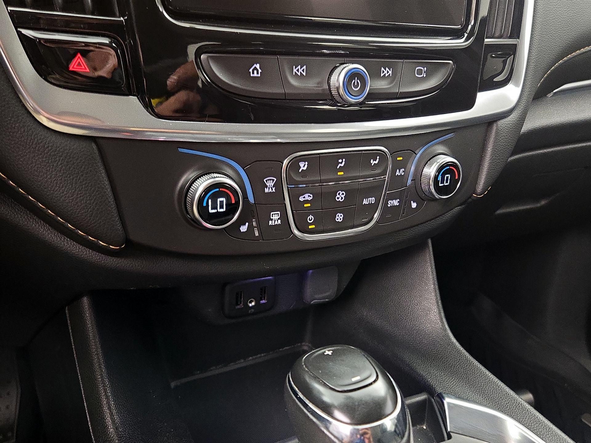 Thumbnail: 2019 Chevrolet Traverse - 16