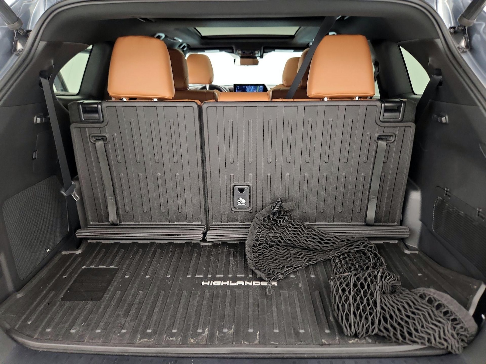 2020 Toyota Highlander Platinum - Photo 24