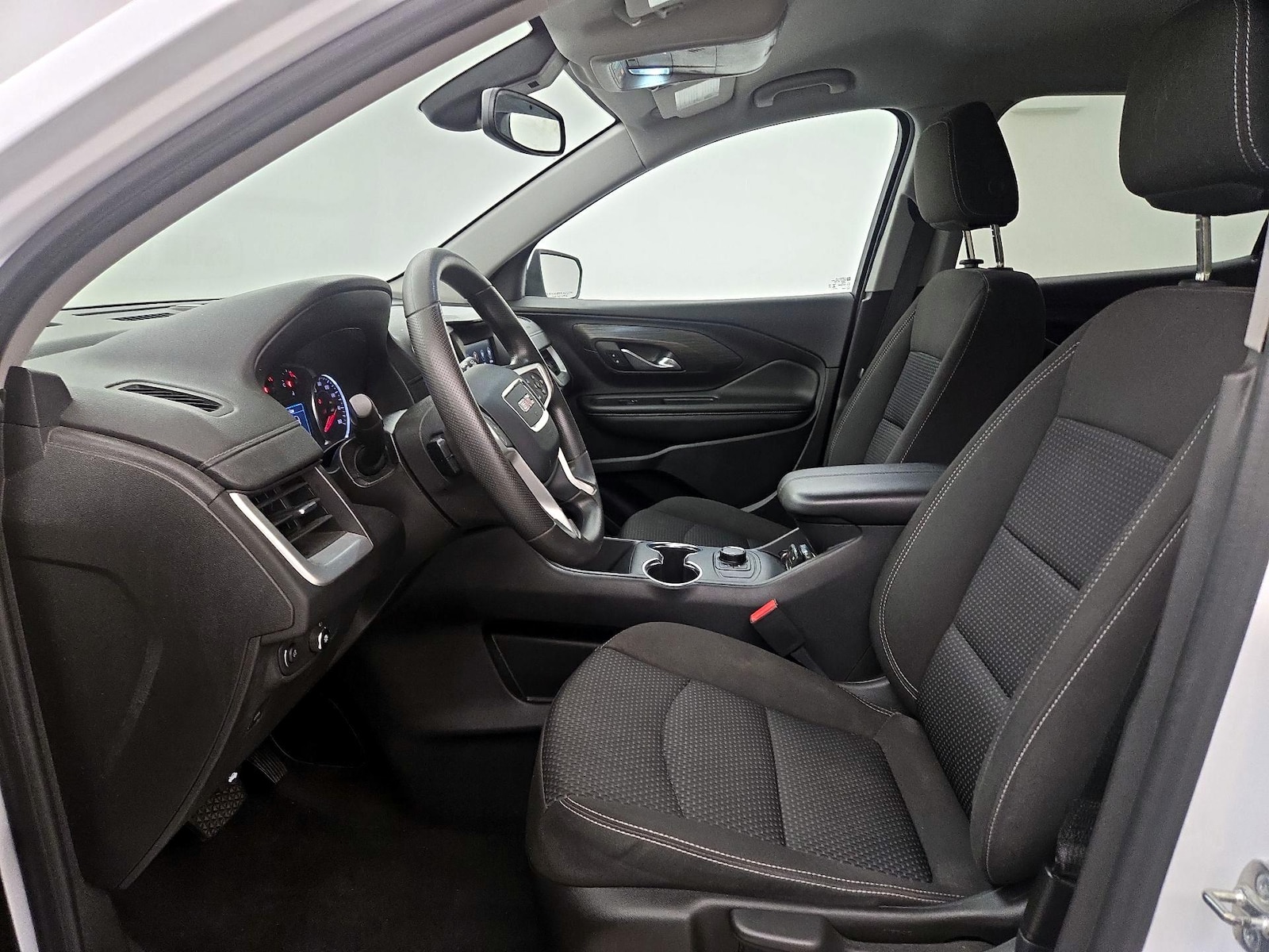 2024 GMC Terrain SLE - Photo 12