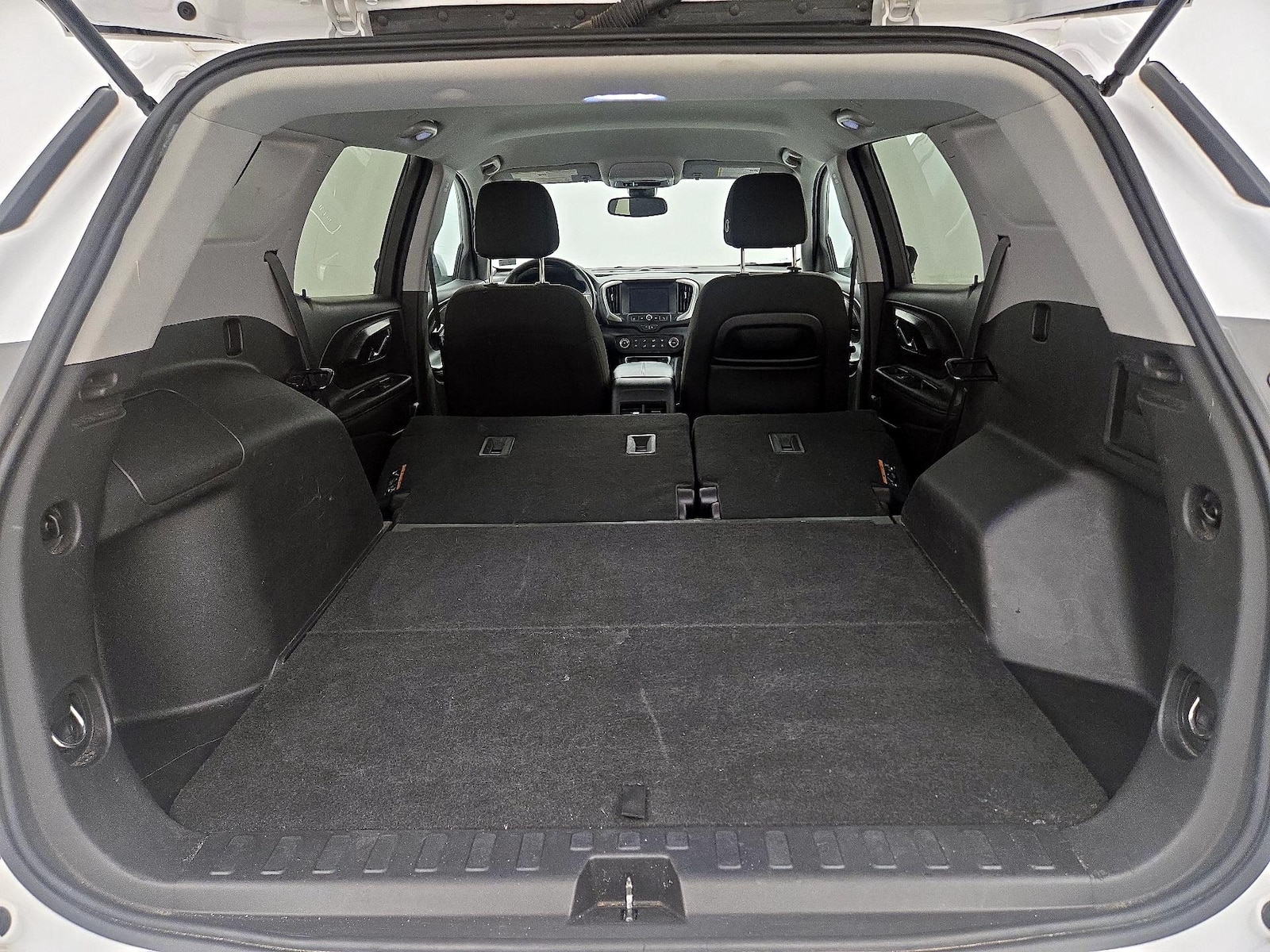 2024 GMC Terrain SLE - Photo 22
