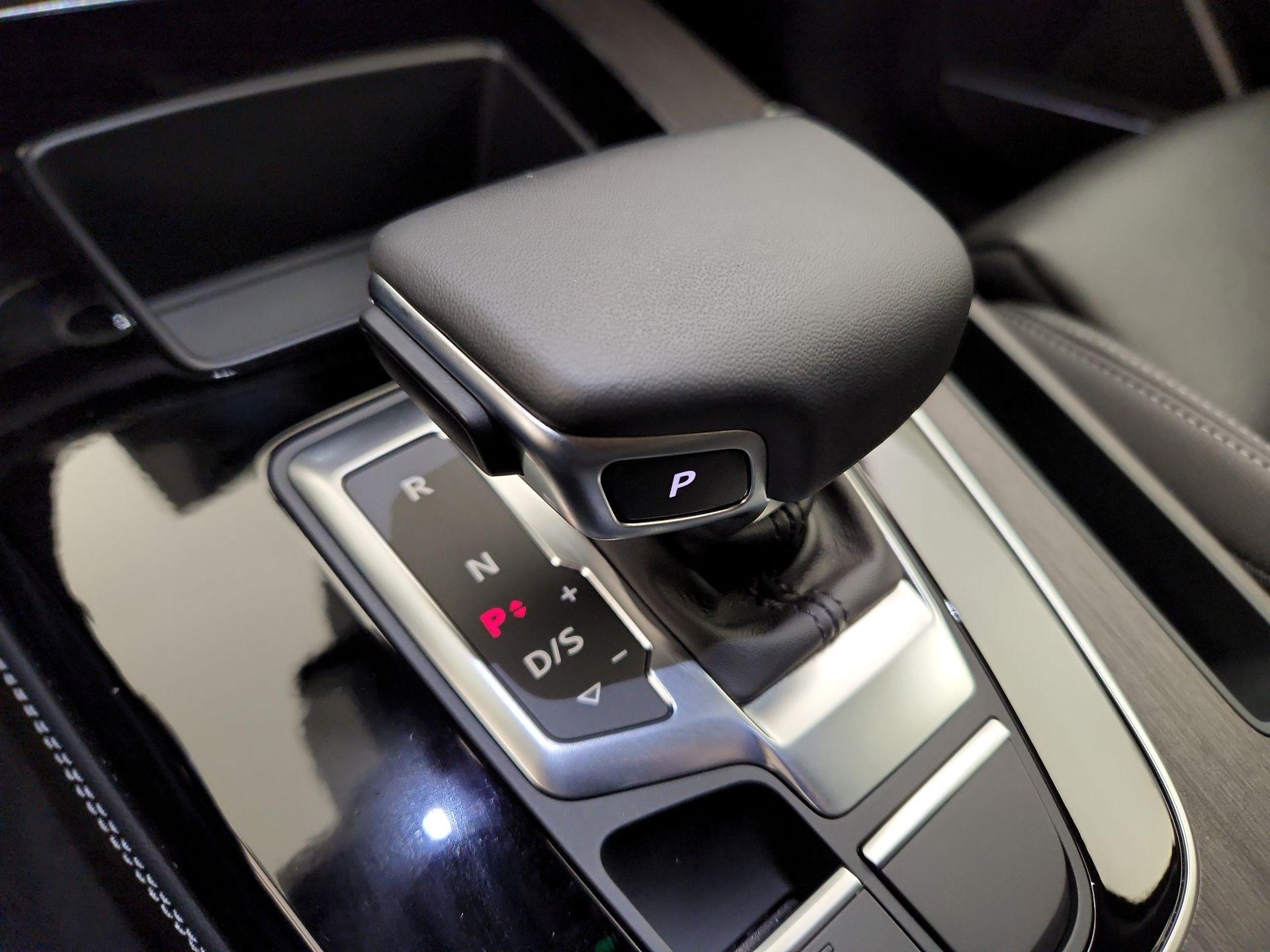 Thumbnail: 2025 Audi Q5 - 18
