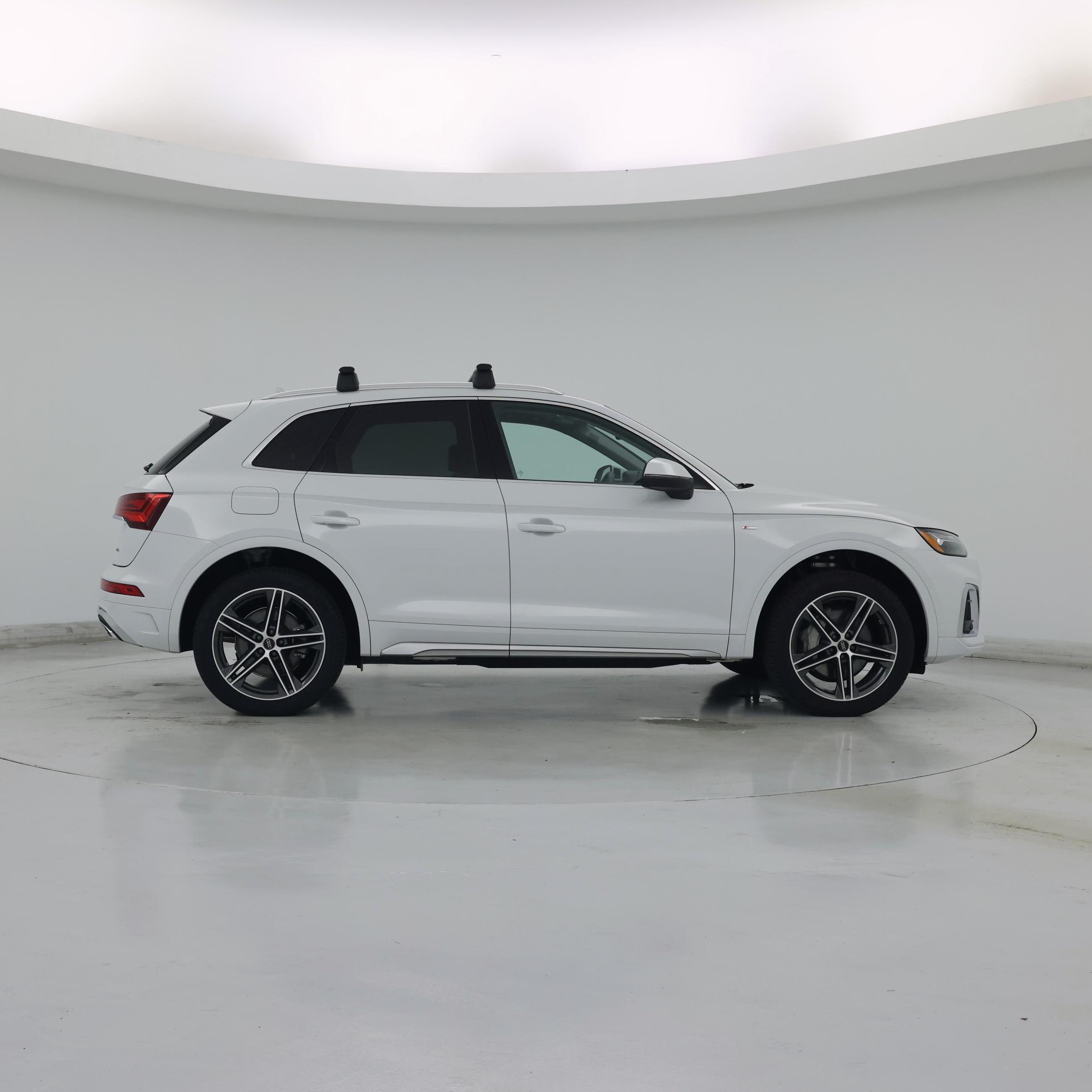 Thumbnail: 2025 Audi Q5 - 7