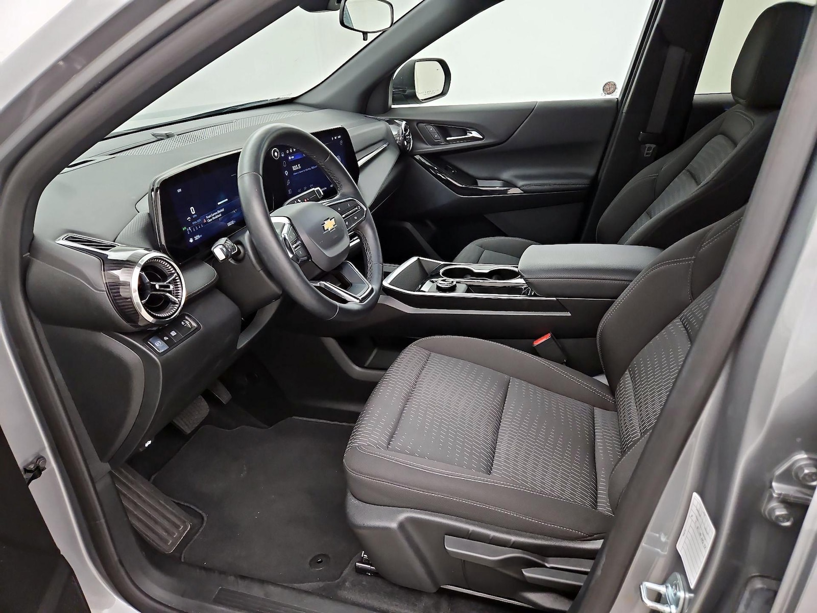 2026 Chevrolet Equinox LT - Photo 12
