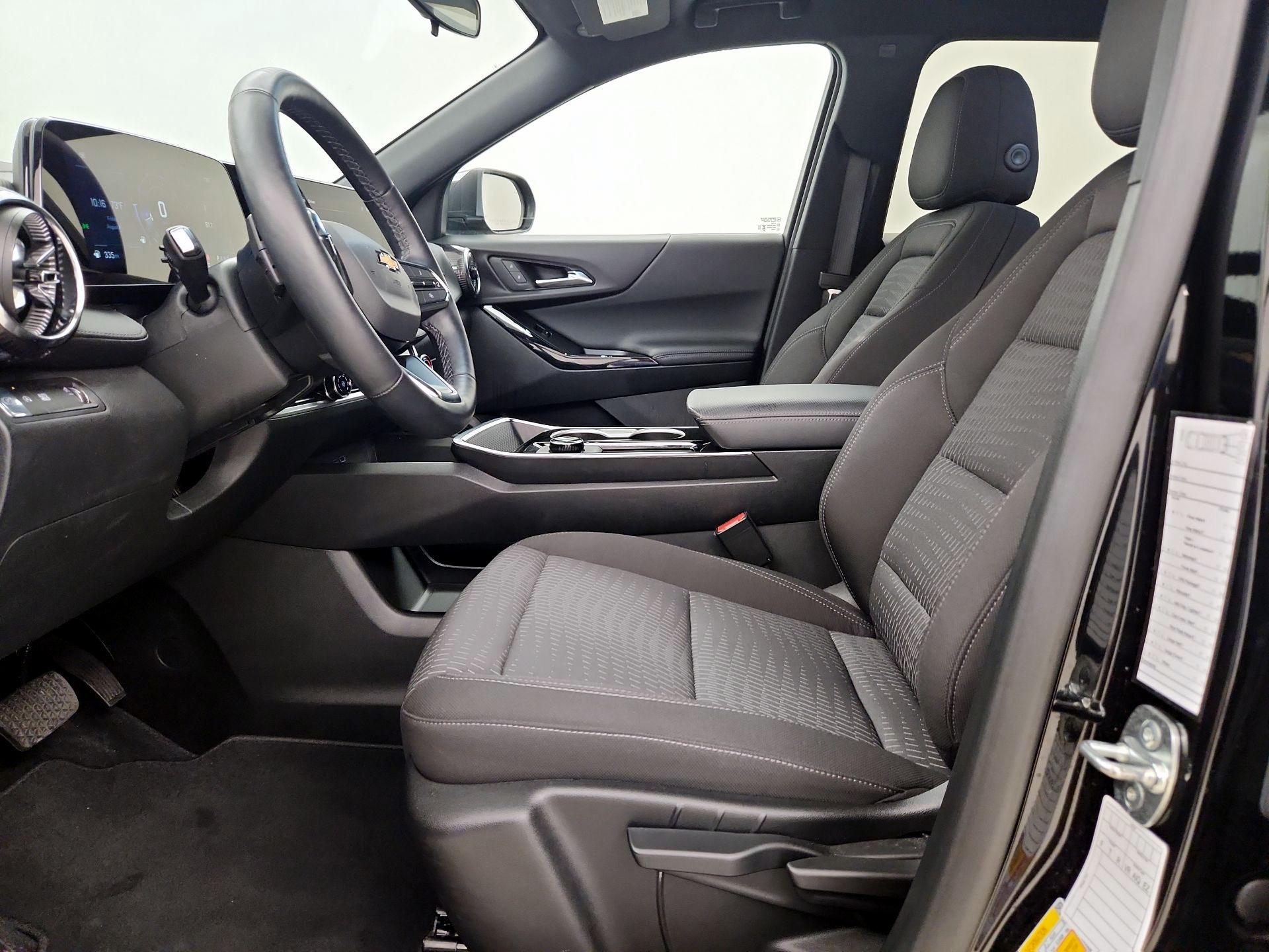 Thumbnail: 2026 Chevrolet Equinox - 11
