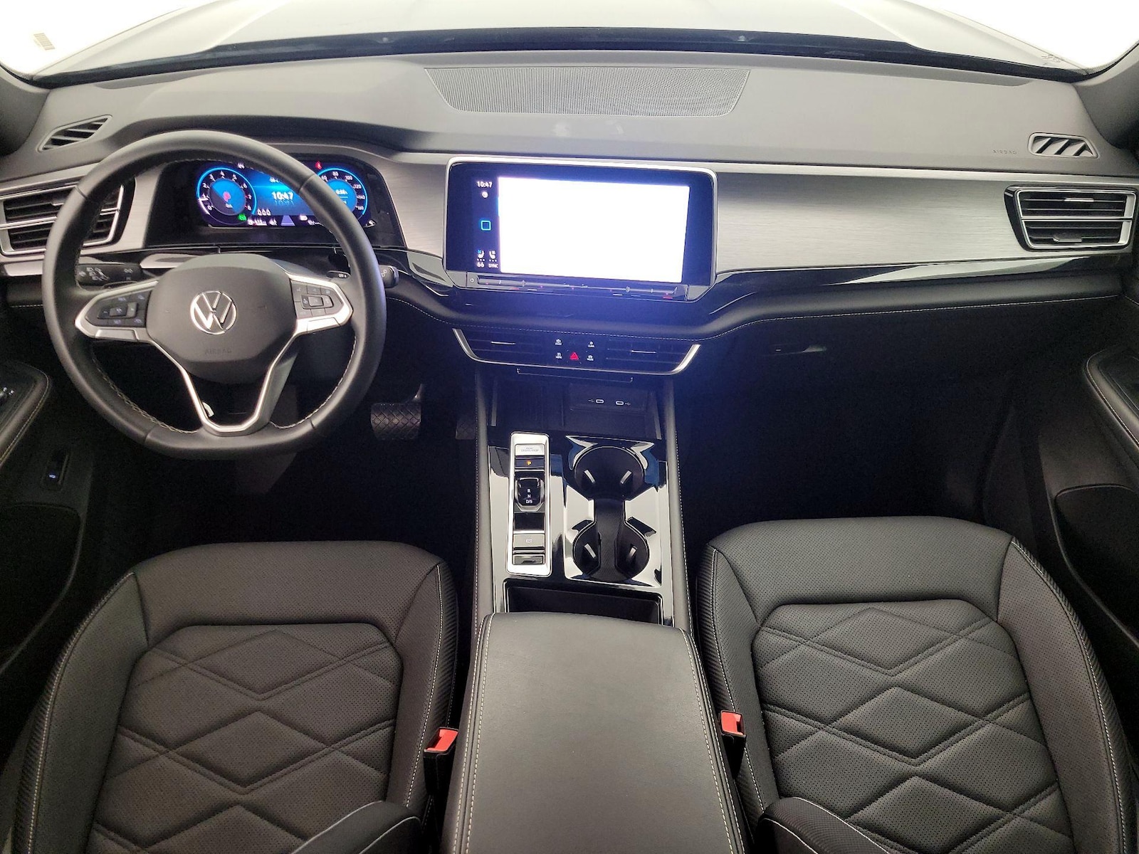 2025 Volkswagen Atlas Cross Sport SE w/Tech - Photo 10