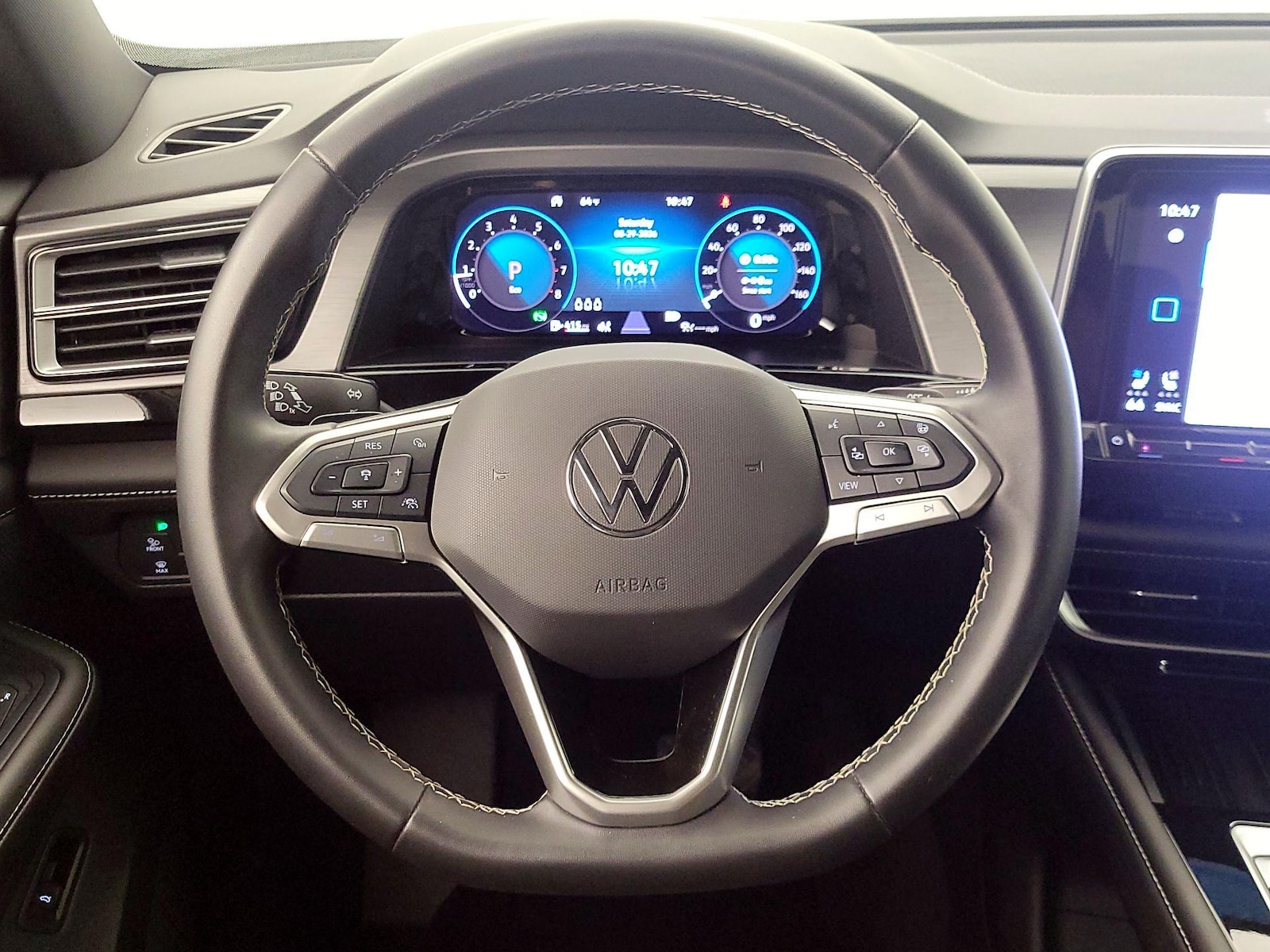 2025 Volkswagen Atlas Cross Sport SE w/Tech - Photo 11