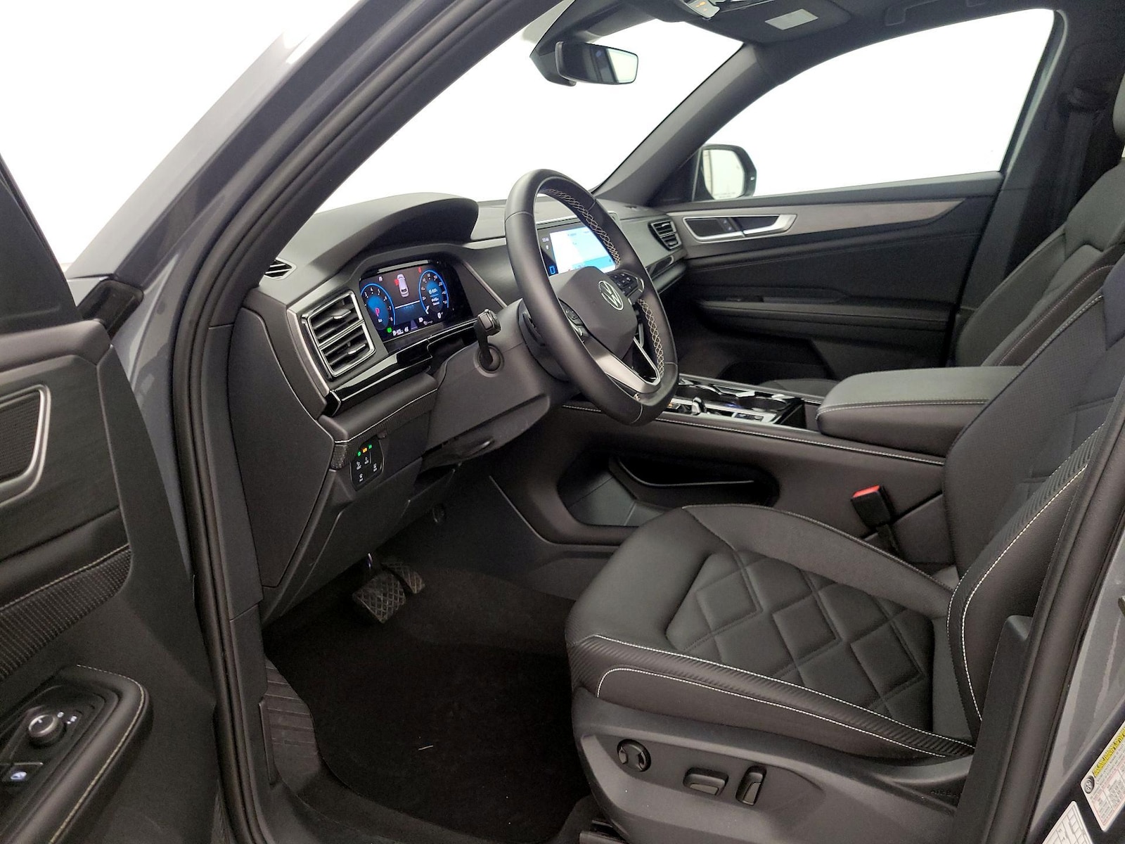 2025 Volkswagen Atlas Cross Sport SE w/Tech - Photo 12