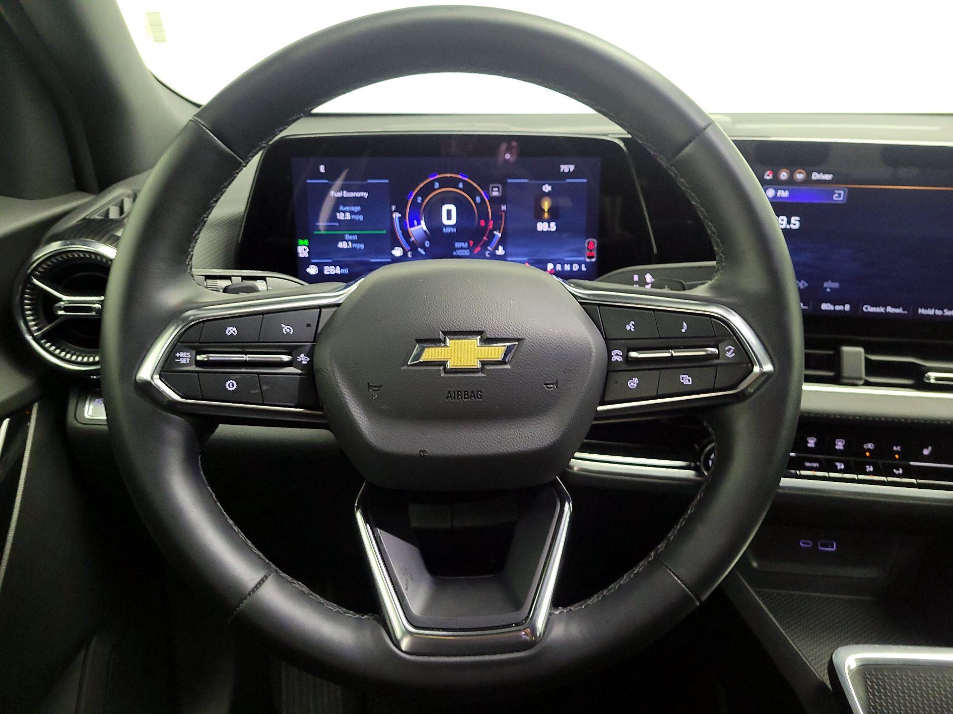 Thumbnail: 2026 Chevrolet Equinox - 10