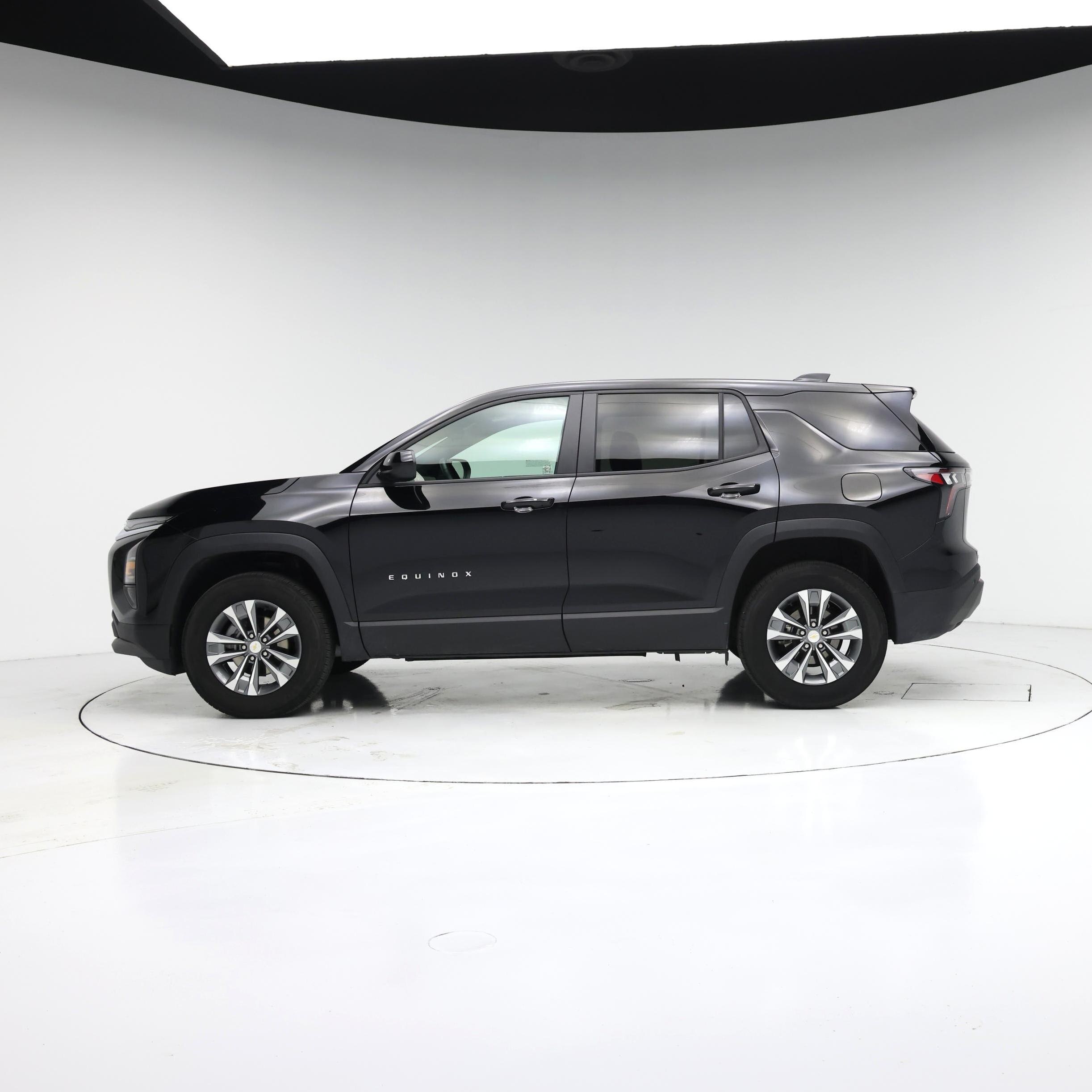 Thumbnail: 2026 Chevrolet Equinox - 3