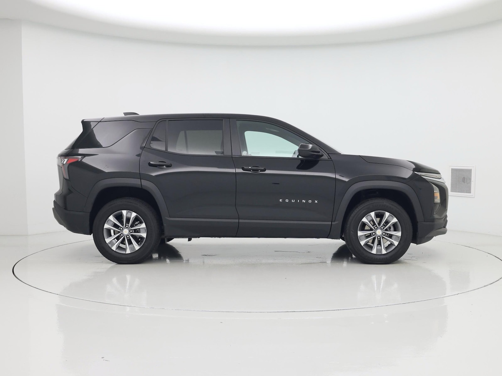 2026 Chevrolet Equinox LT - Photo 8