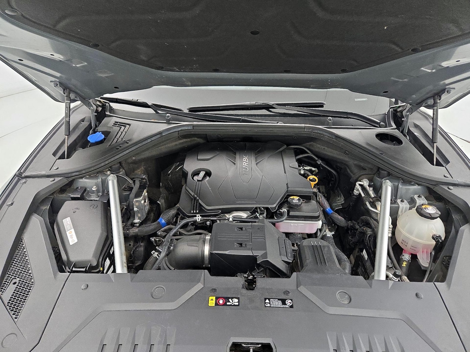 2025 GENESIS GV70 Standard - Photo 23