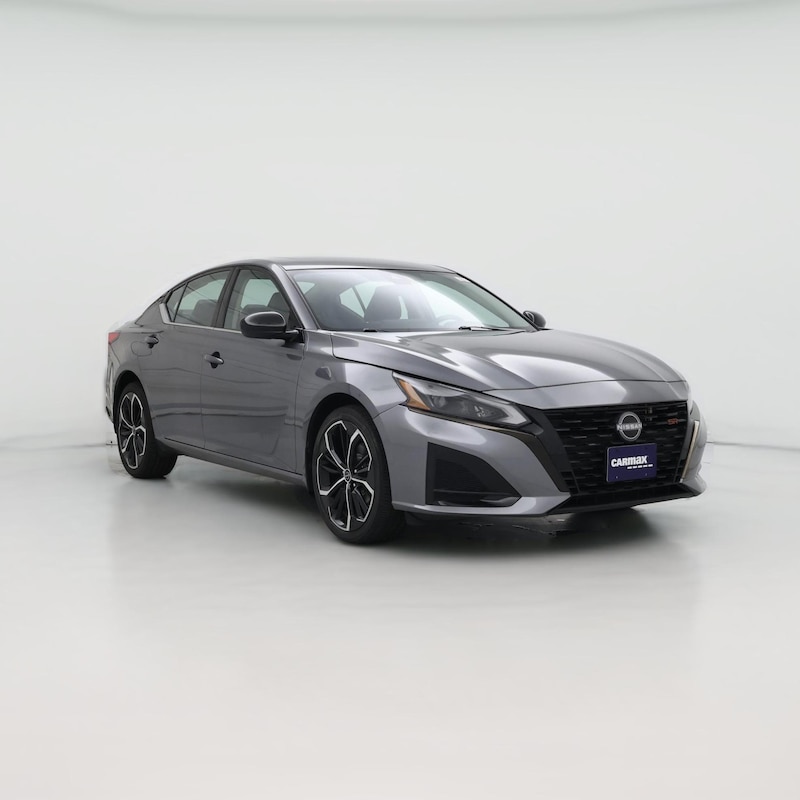 2023 Nissan Altima SR