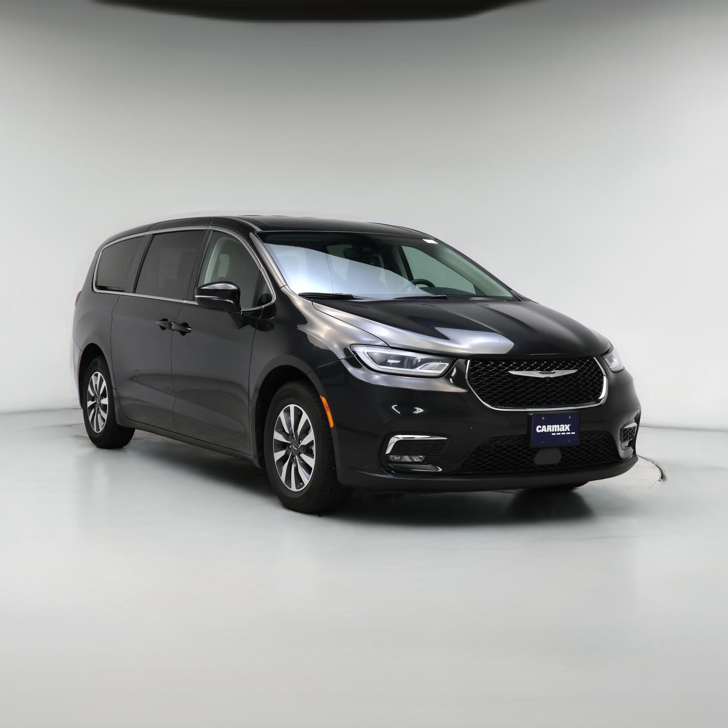 Thumbnail: 2024 Chrysler Pacifica - 1