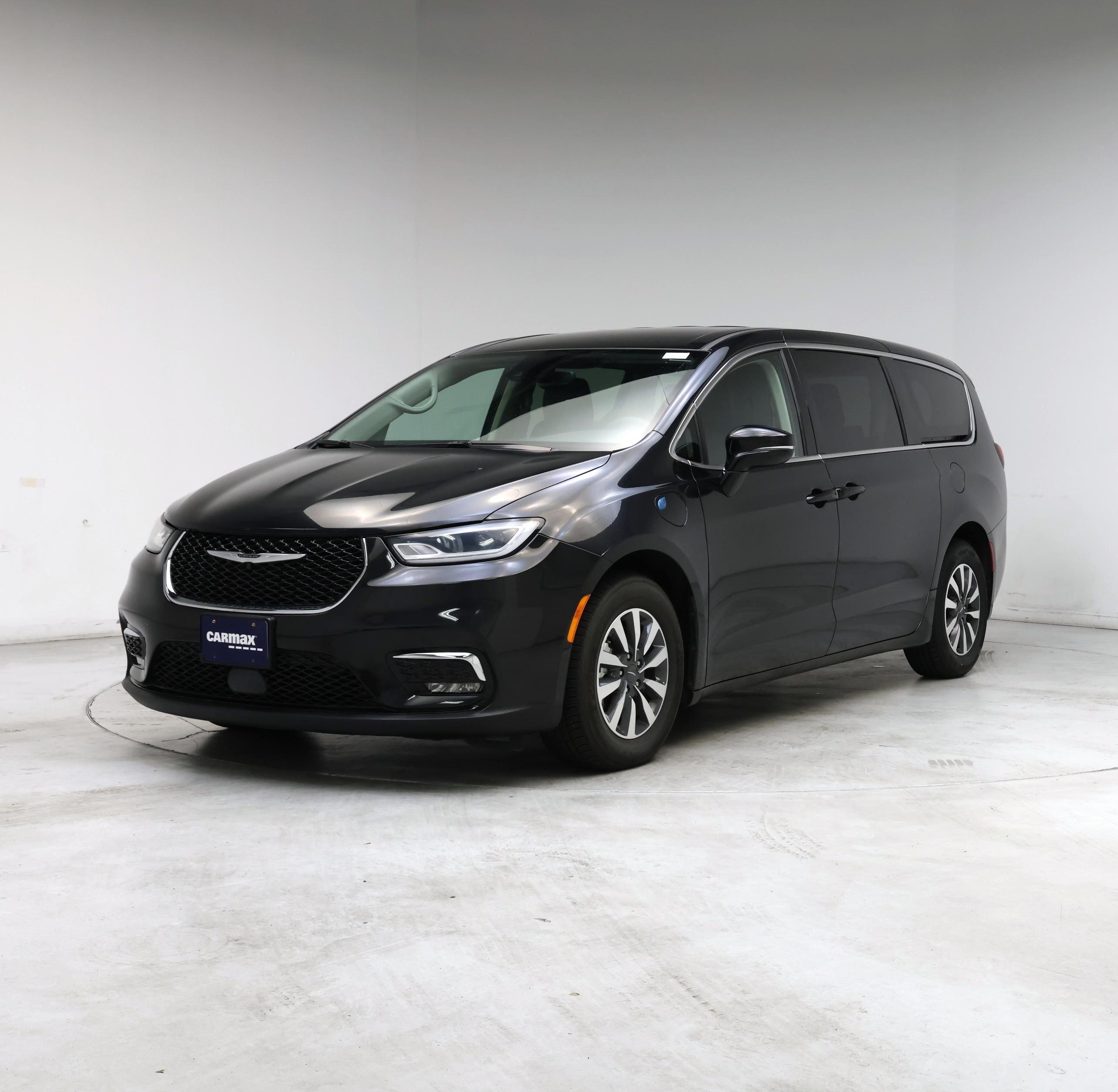 Thumbnail: 2024 Chrysler Pacifica - 4