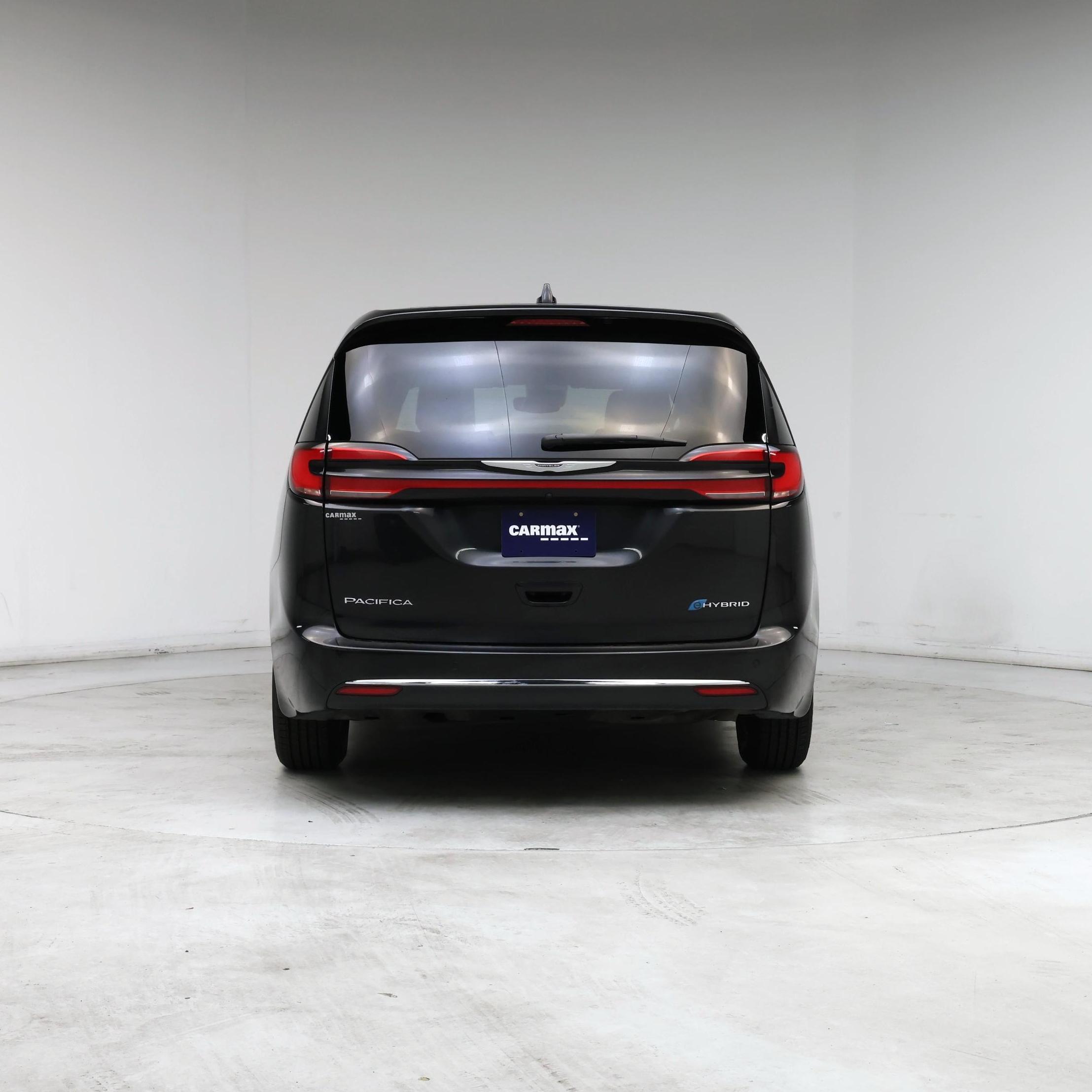 Thumbnail: 2024 Chrysler Pacifica - 6
