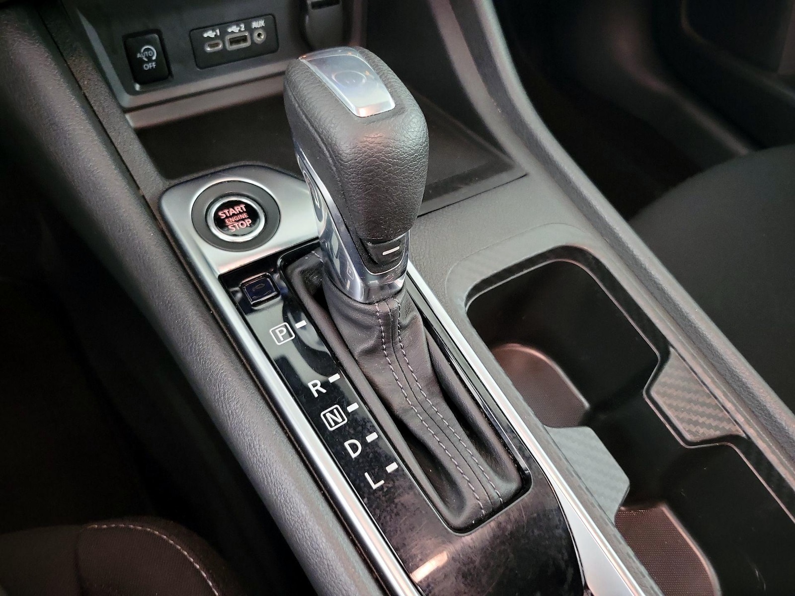 2024 Nissan Sentra SV - Photo 16