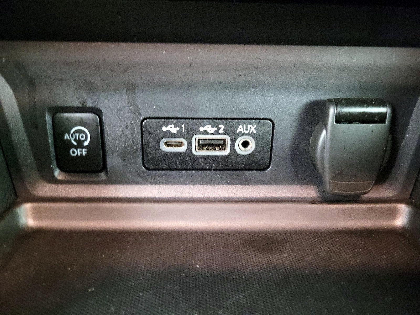 2024 Nissan Sentra SV - Photo 17