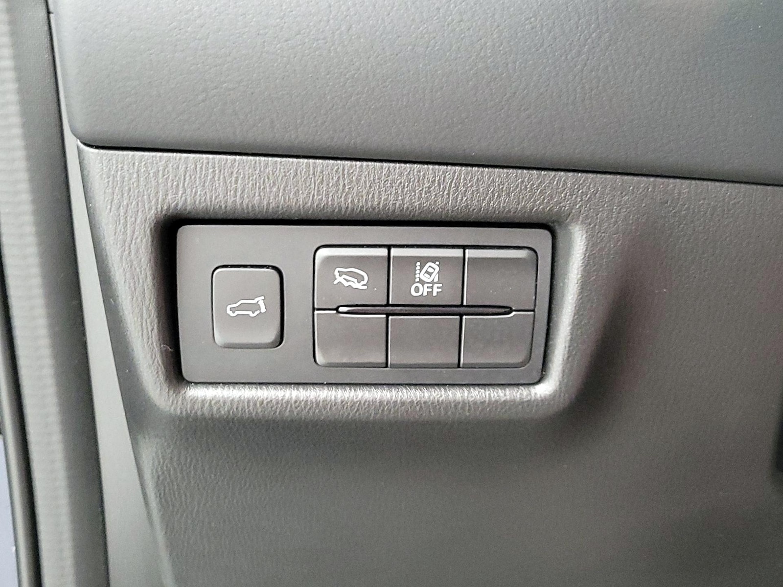 2025 Mazda CX-5 S Preferred package - Photo 14
