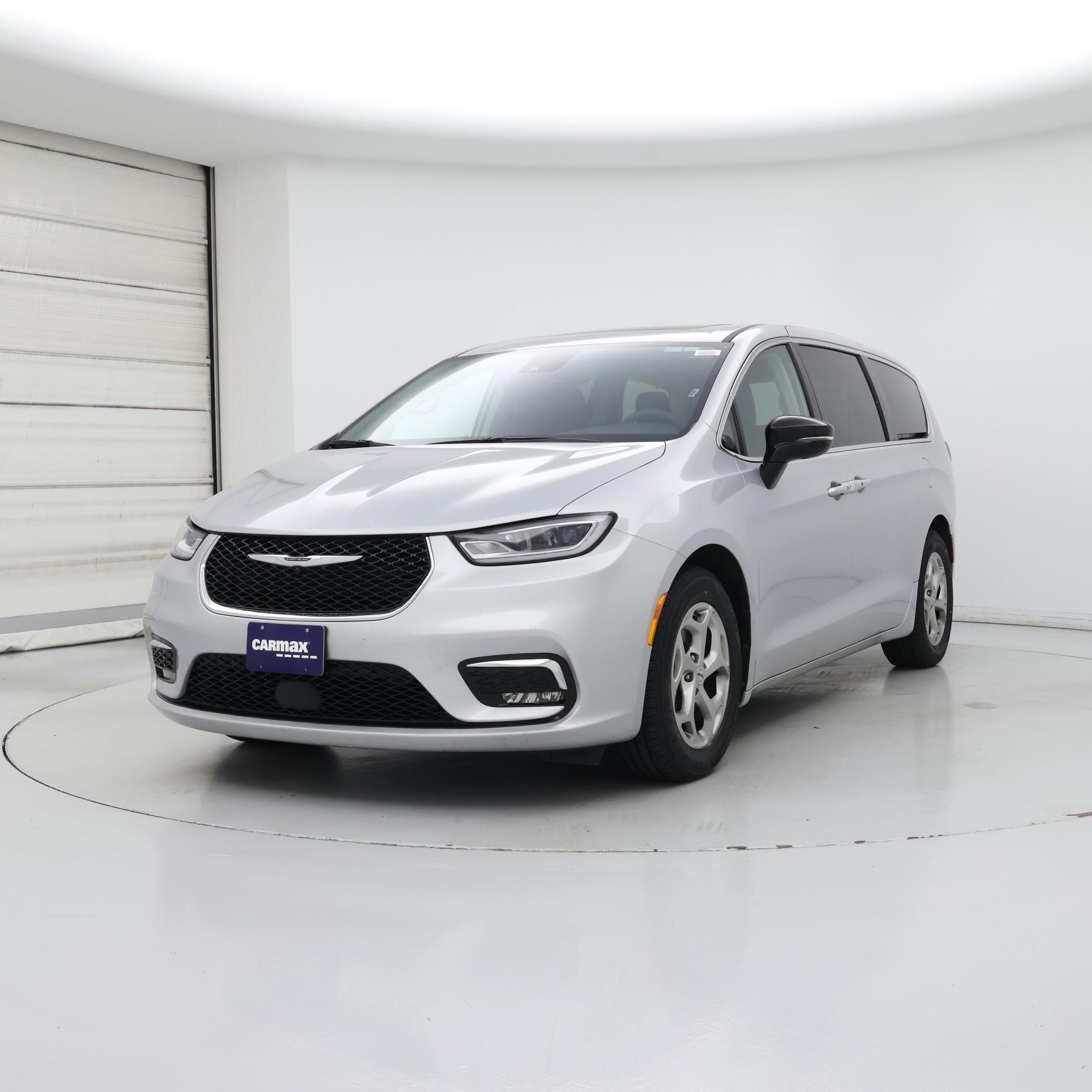 Thumbnail: 2024 Chrysler Pacifica - 4