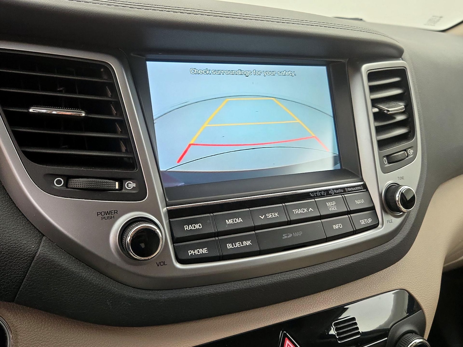 2017 Hyundai Tucson SE Plus - Photo 16