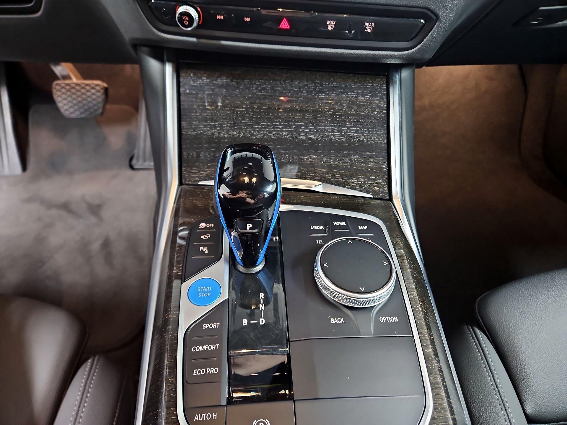 Thumbnail: 2023 BMW i4 - 18