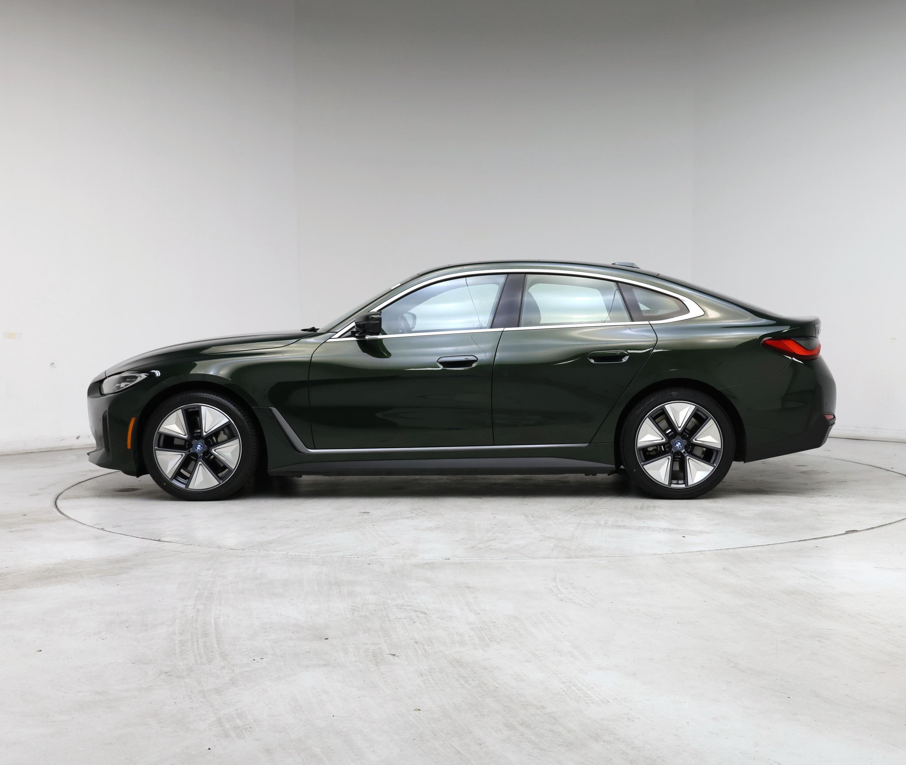 Thumbnail: 2023 BMW i4 - 3