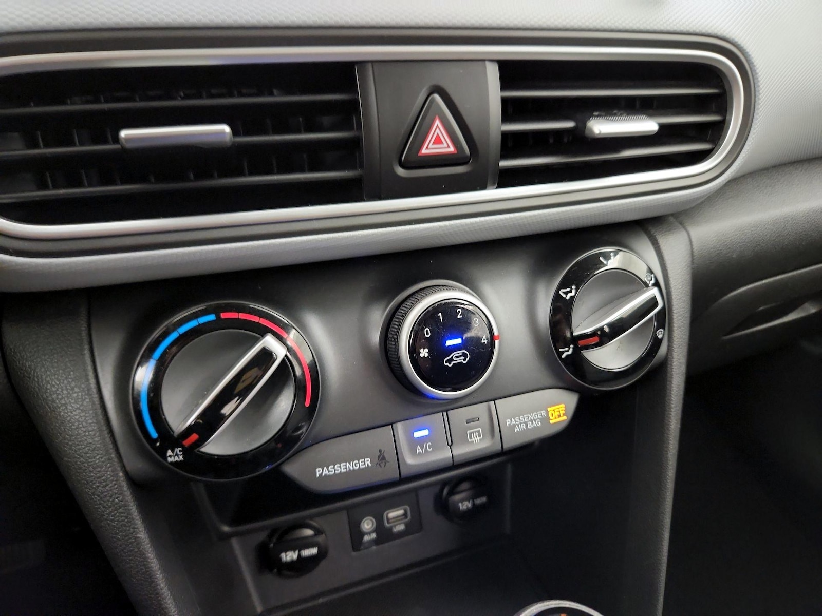 2018 Hyundai Kona SE - Photo 17