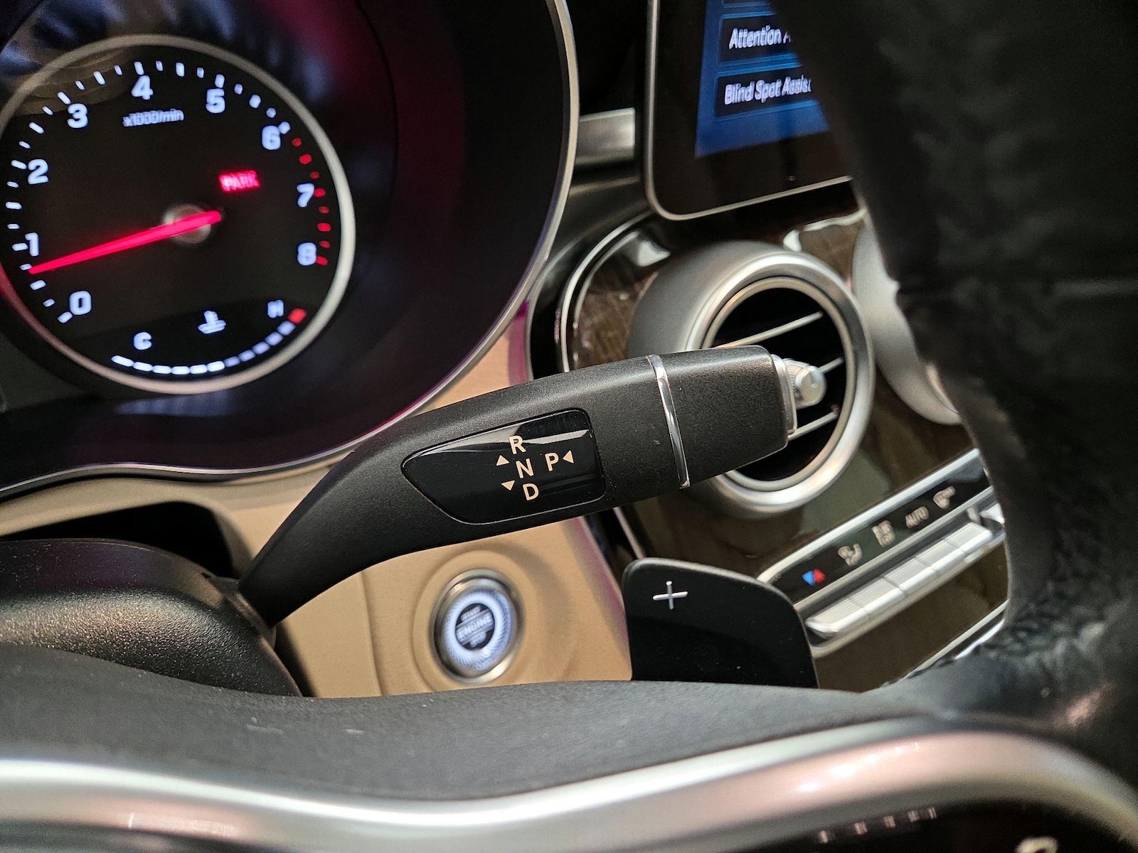 2021 Mercedes-Benz GLC GLC300 - Photo 18